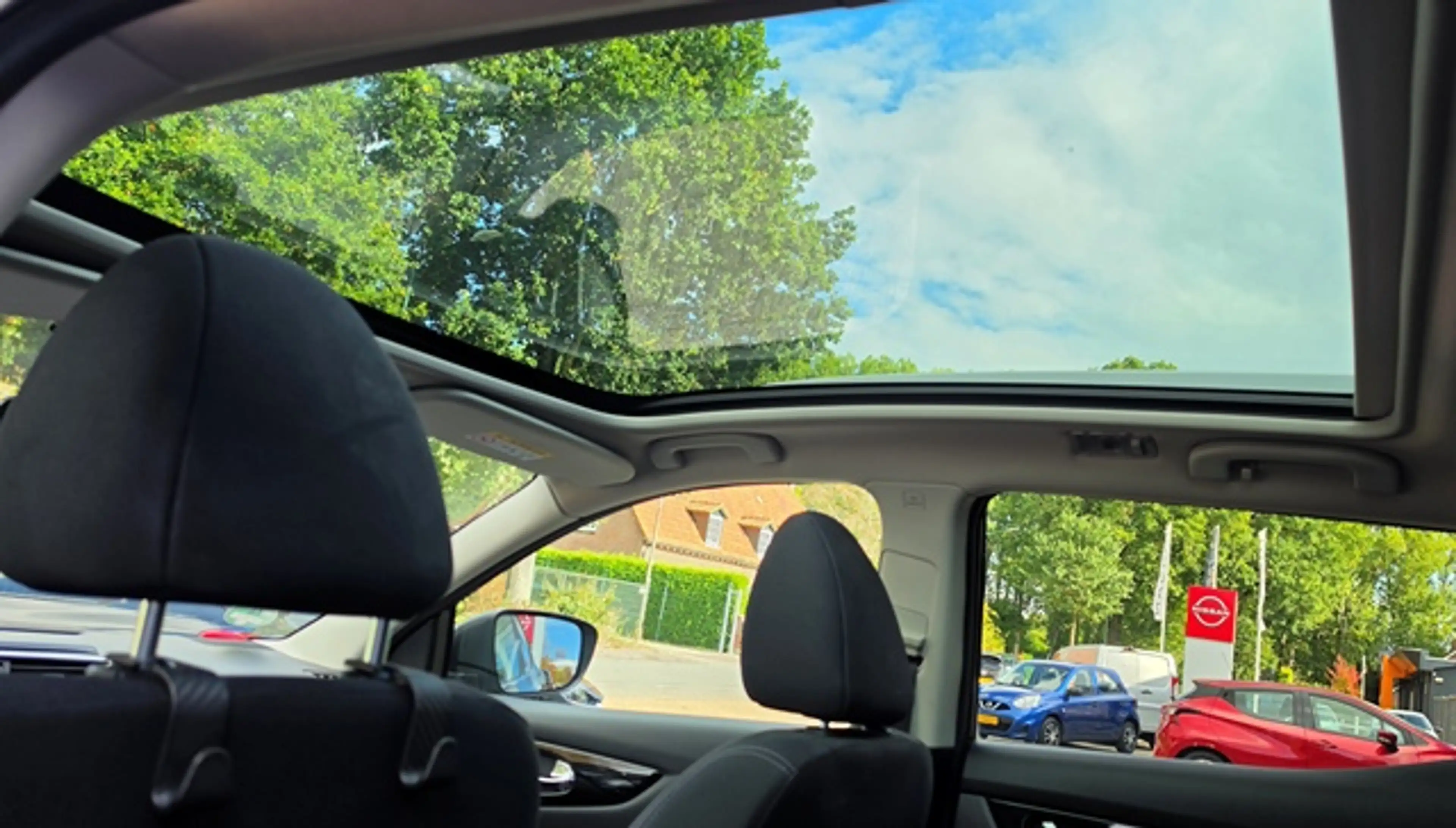 Nissan Qashqai 1.2 115PK DIG-Turbo N-Connecta - Design Pack - Tre — photo 9