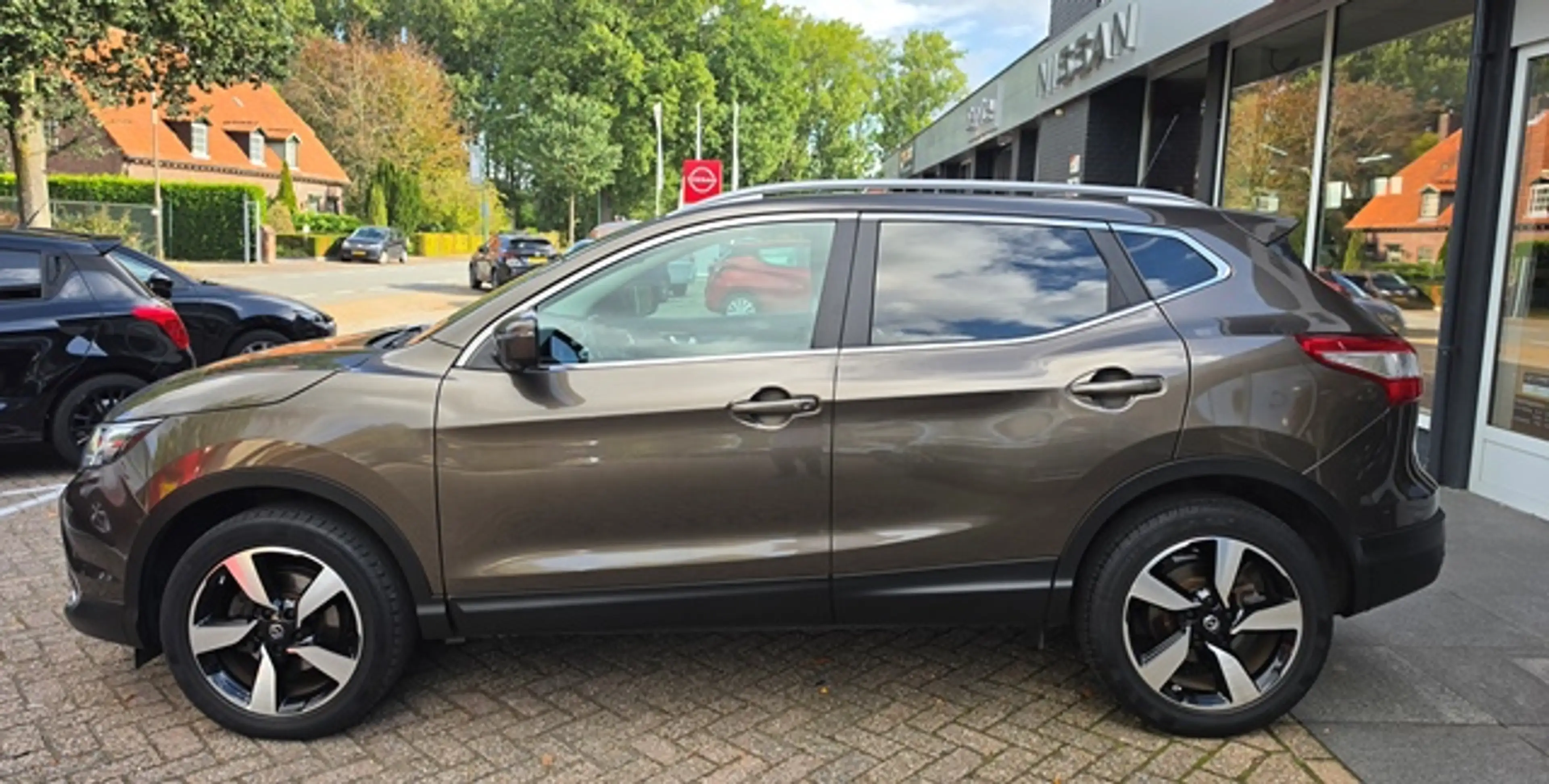 Nissan Qashqai 1.2 115PK DIG-Turbo N-Connecta - Design Pack - Tre — photo 4