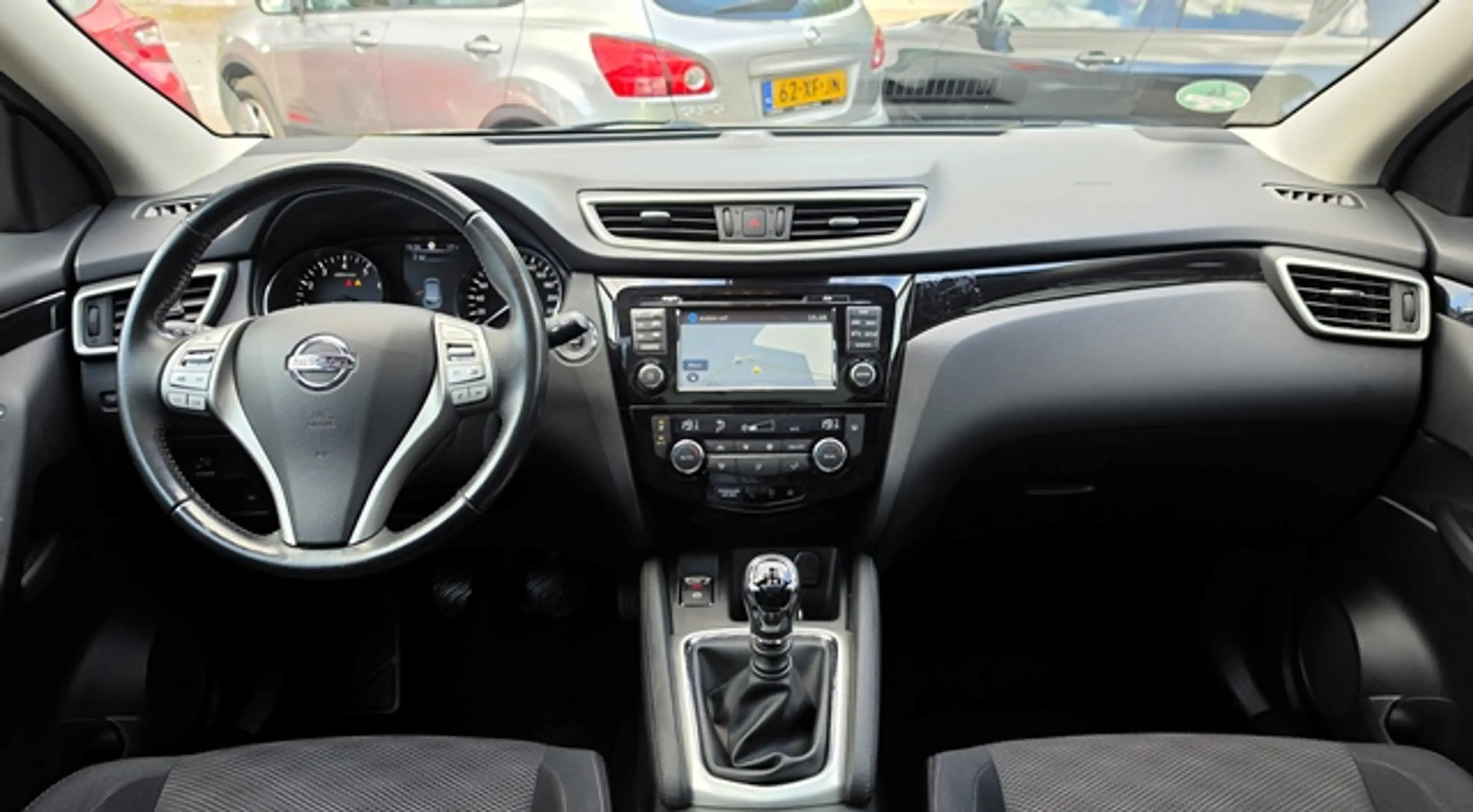 Nissan Qashqai 1.2 115PK DIG-Turbo N-Connecta - Design Pack - Tre — photo 10
