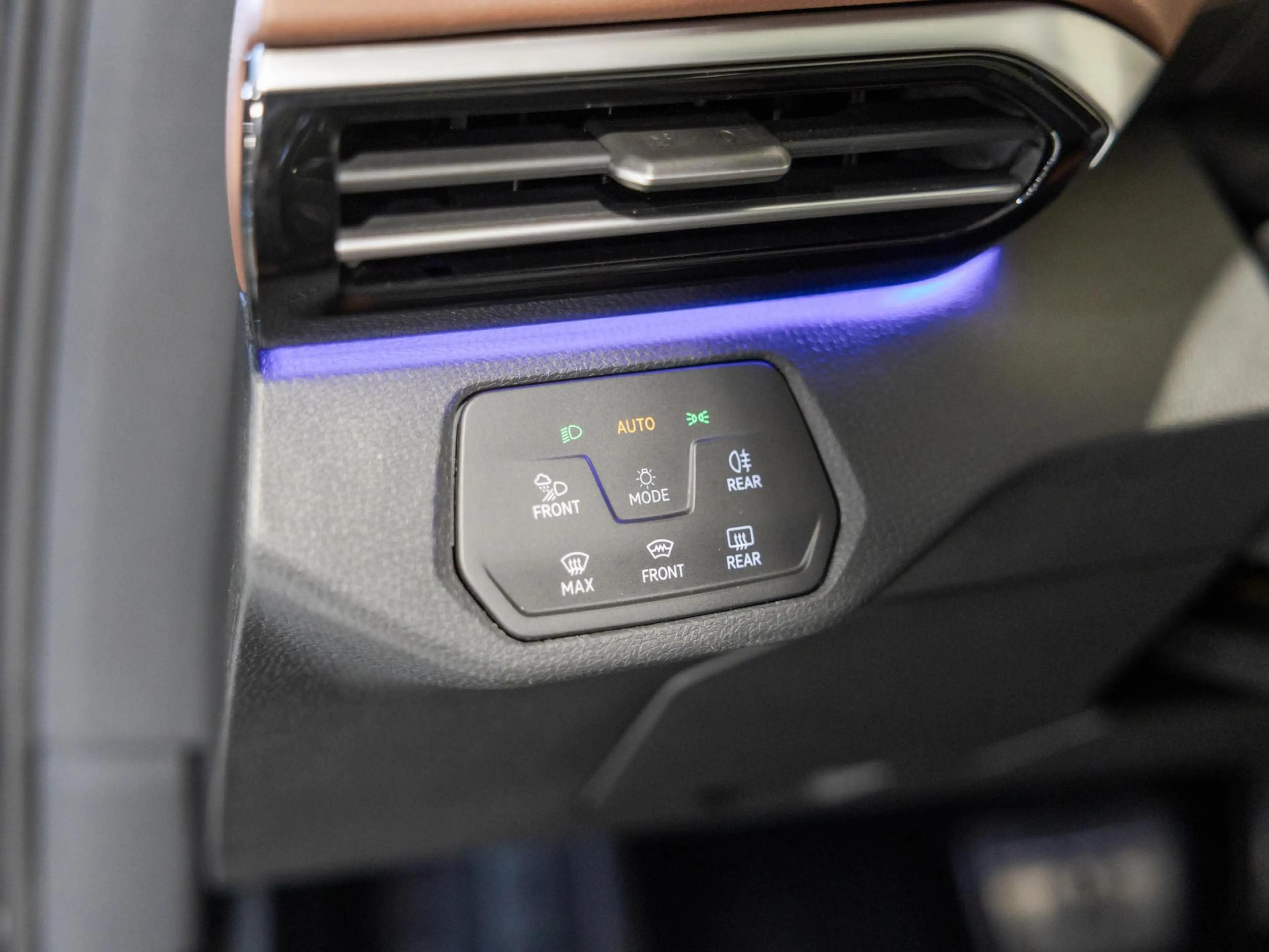 Volkswagen ID.4 Family 77 kWh / 204pk / Panorama dak / Trekhaak / — photo 21