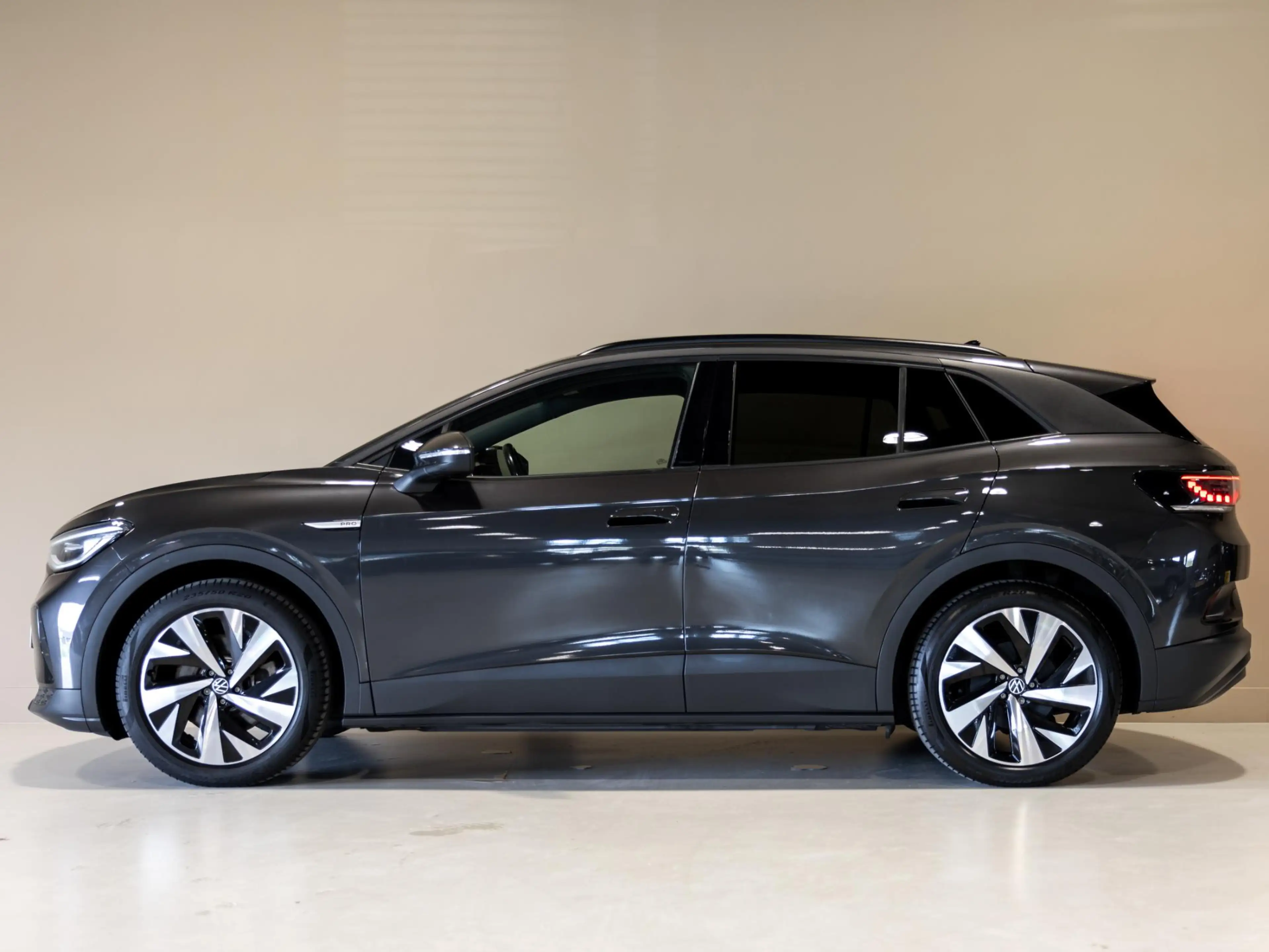 Volkswagen ID.4 Family 77 kWh / 204pk / Panorama dak / Trekhaak / — photo 3