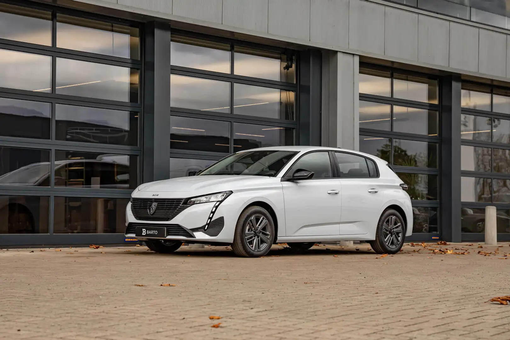 Peugeot 308 130PK MT | Active Pack | Zetelverw. | Airco | A... Biały - 2