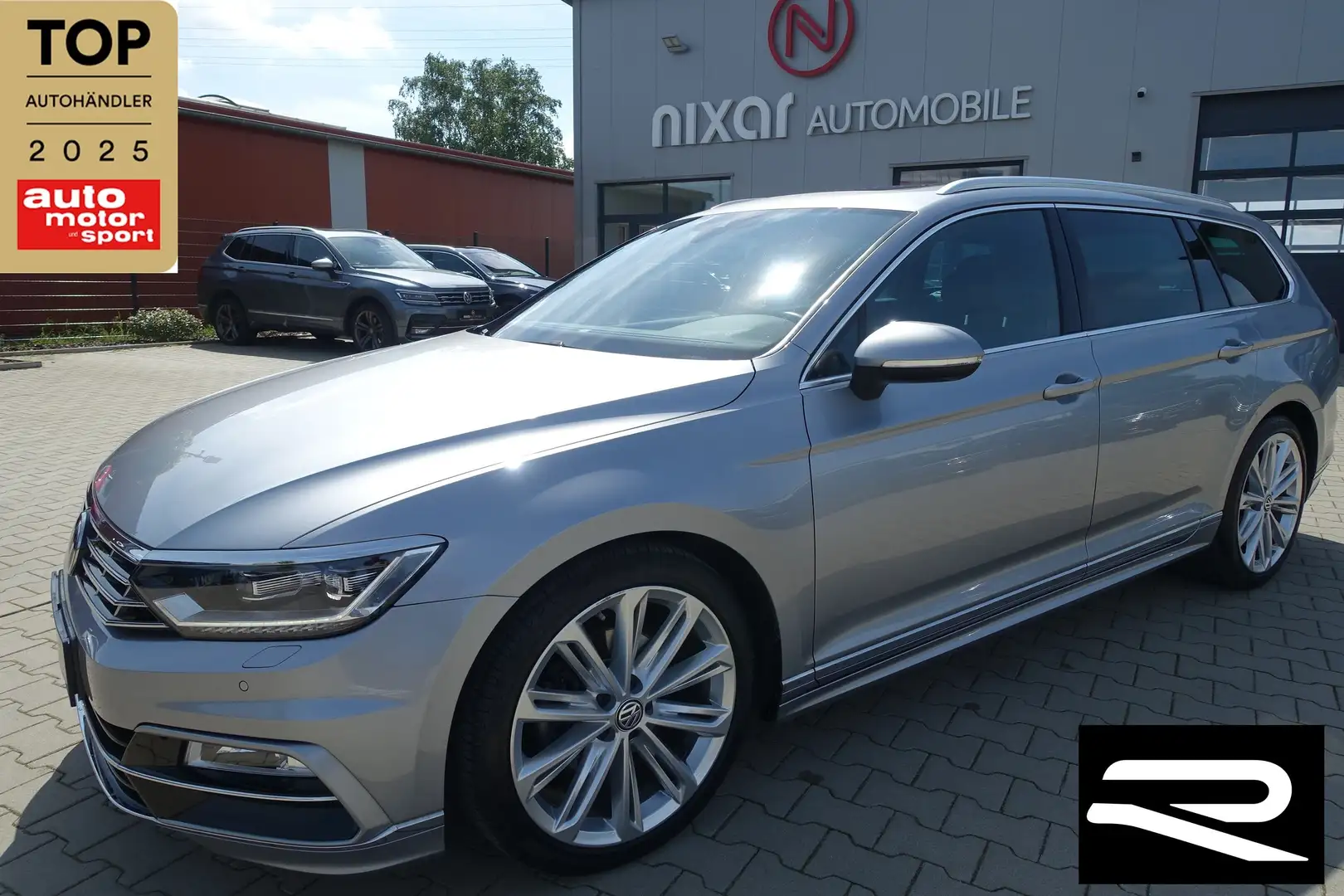 Volkswagen Passat Variant Passat 2,0 TDI Variant DSG/3x R-Line/Ultra Voll Grijs - 1