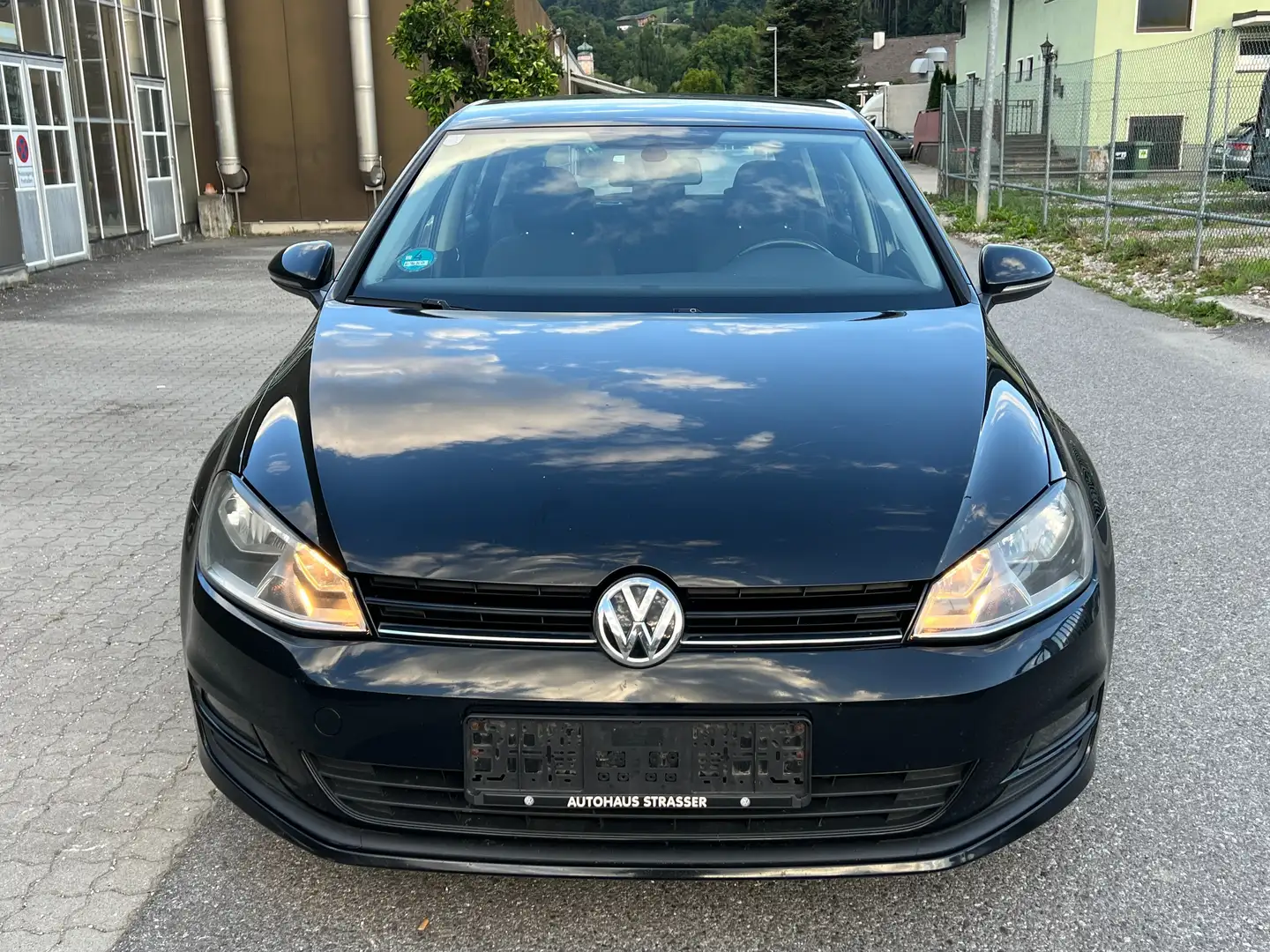 Volkswagen Golf 1.6 TDI Klimatronik Tempomat Euro-5* Schwarz - 2