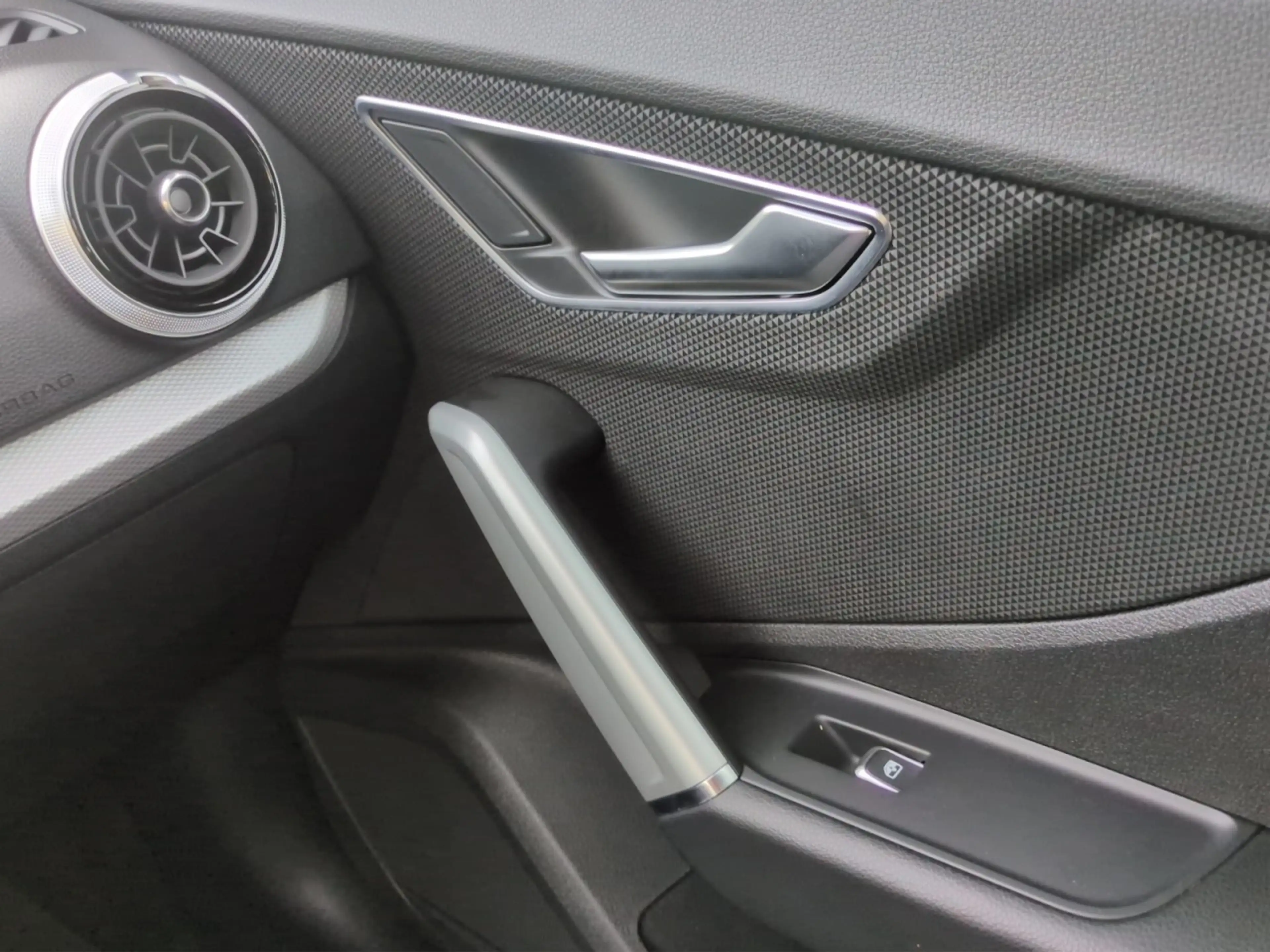 Audi Q2 35 1.5 TFSI S line Klima Rückfahrkamera — photo 8