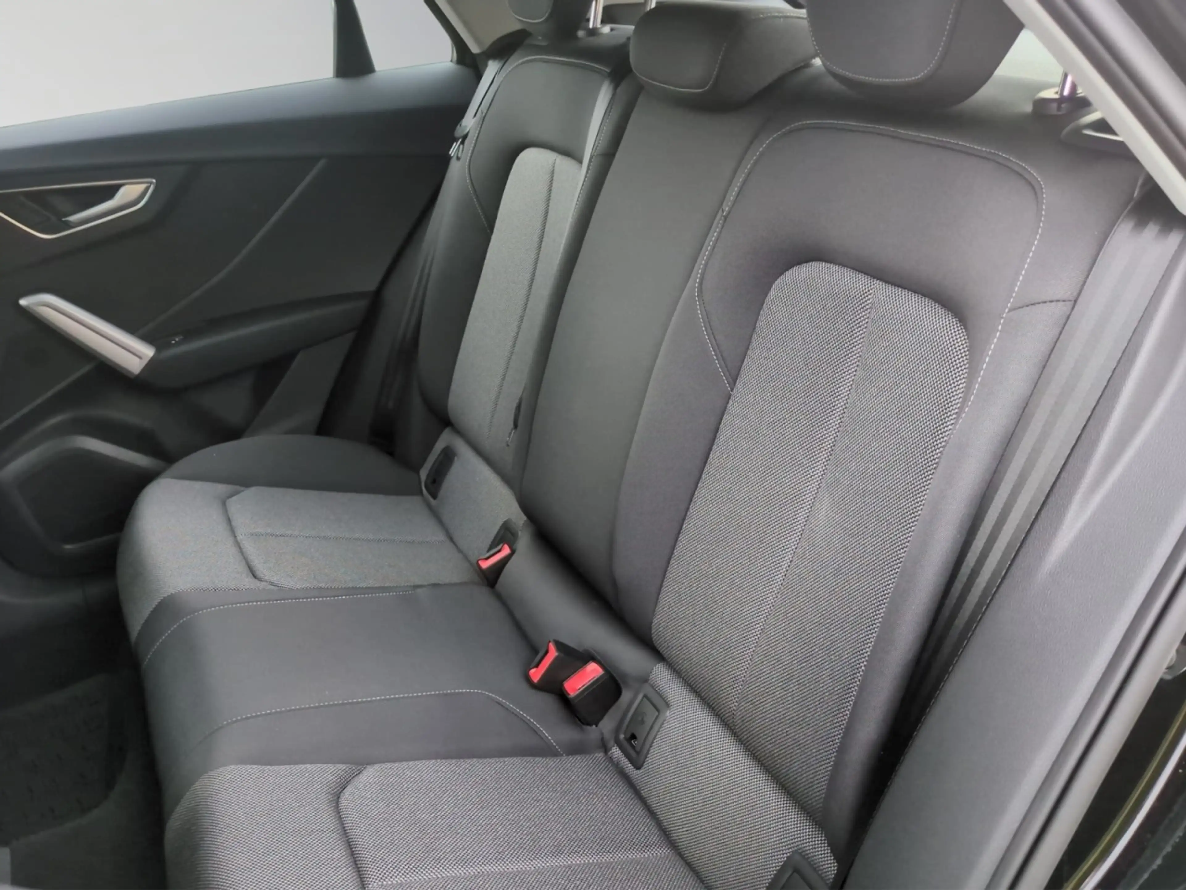 Audi Q2 35 1.5 TFSI S line Klima Rückfahrkamera — photo 9