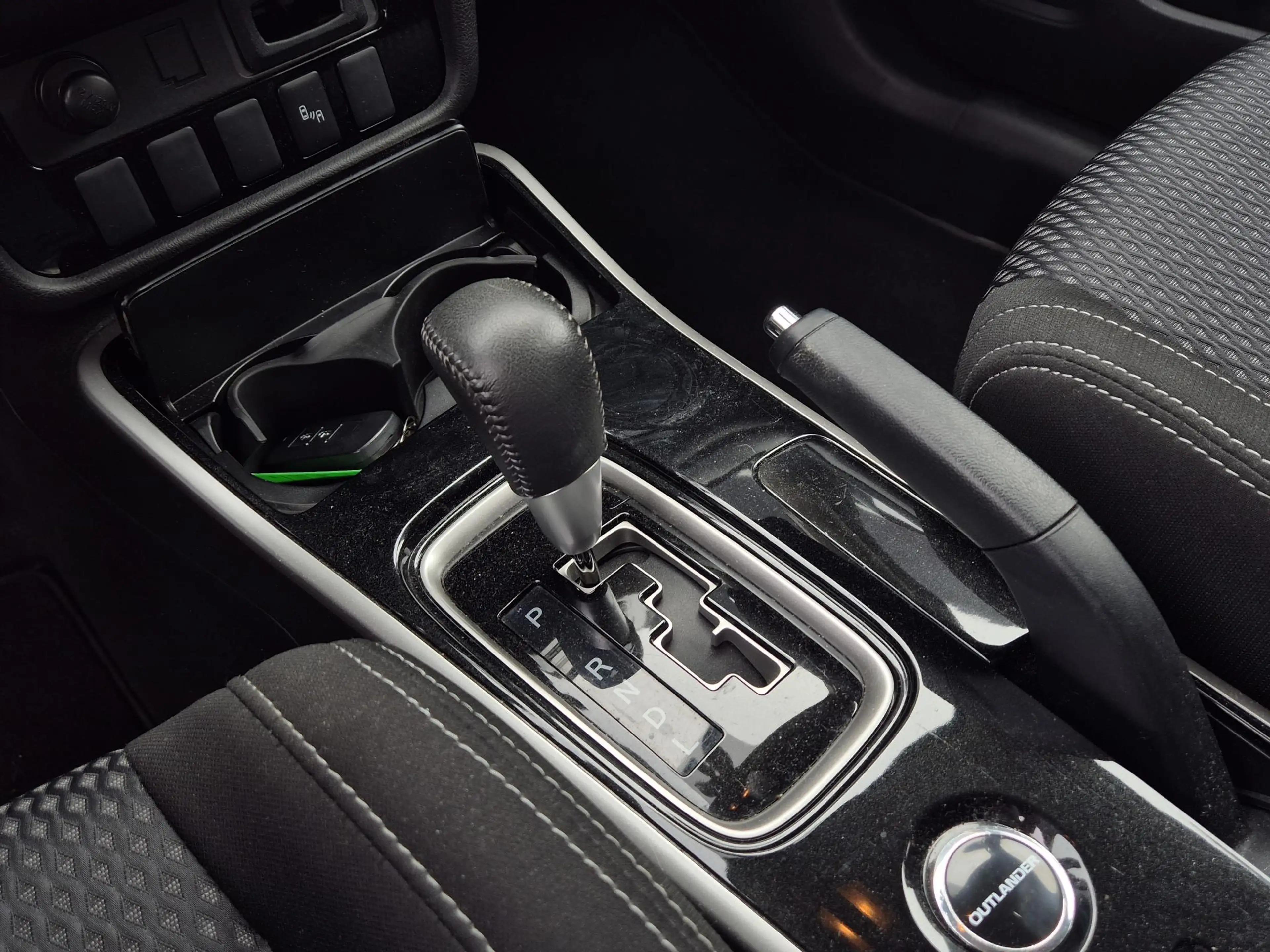 Mitsubishi Outlander 2.0 Connect Pro | AndroidAuto/ AppleCarplay | Auto — photo 27