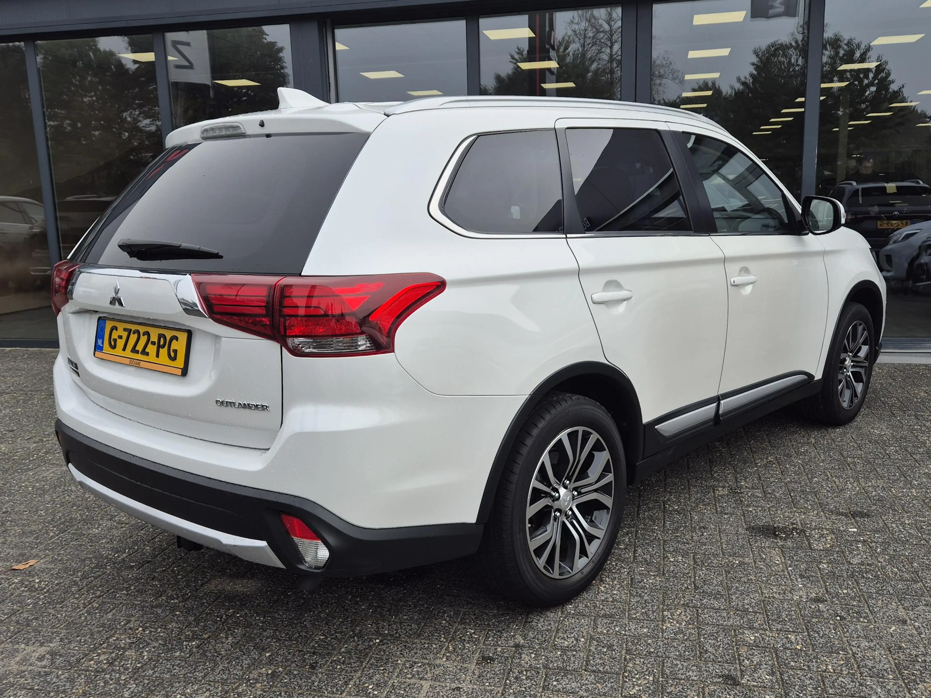 Mitsubishi Outlander 2.0 Connect Pro | AndroidAuto/ AppleCarplay | Auto — photo 2