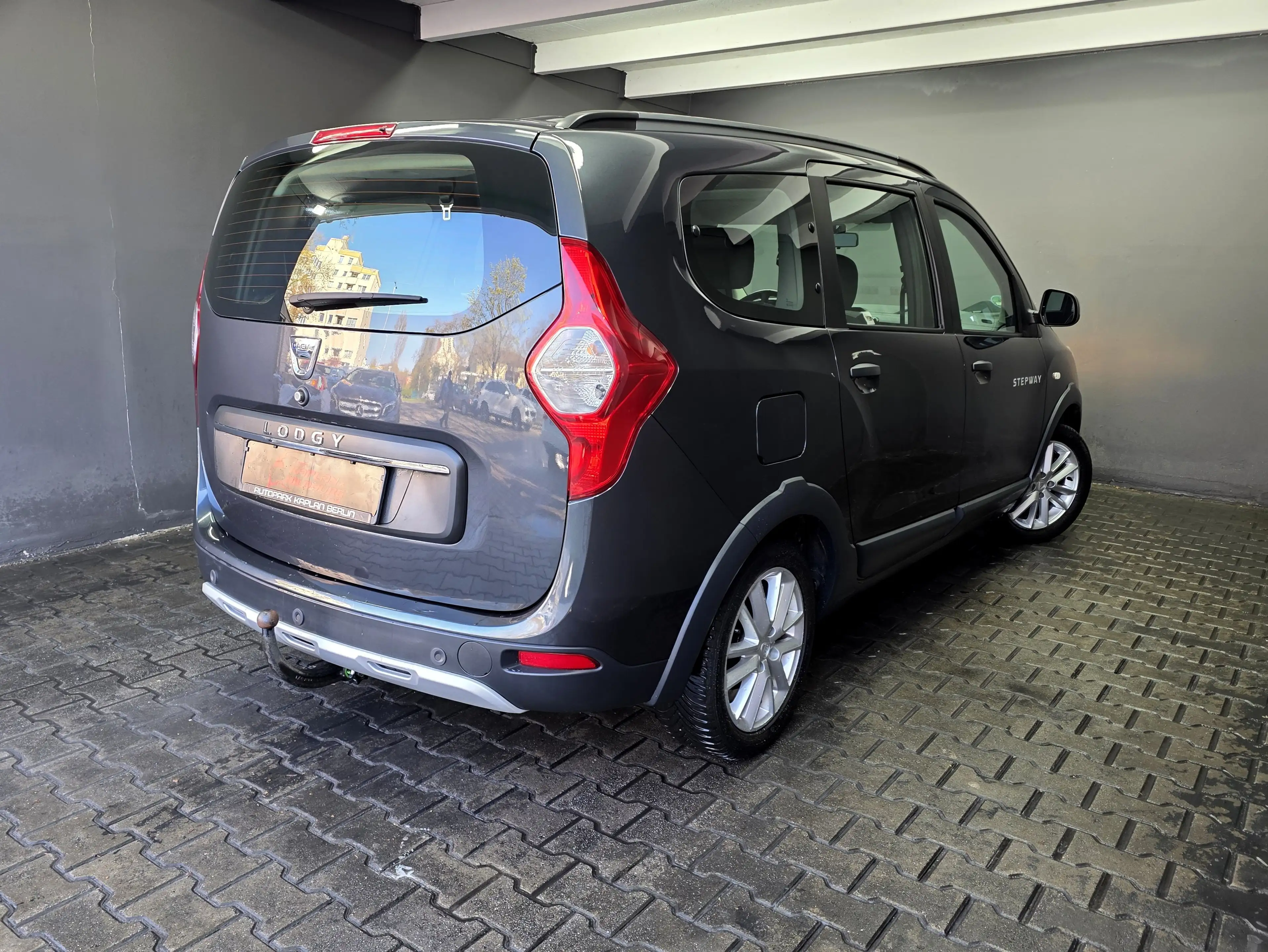 Dacia Lodgy Stepway, 7 SITZER, NAVI, R-KAMERA, ANHÄNGERK. — photo 6
