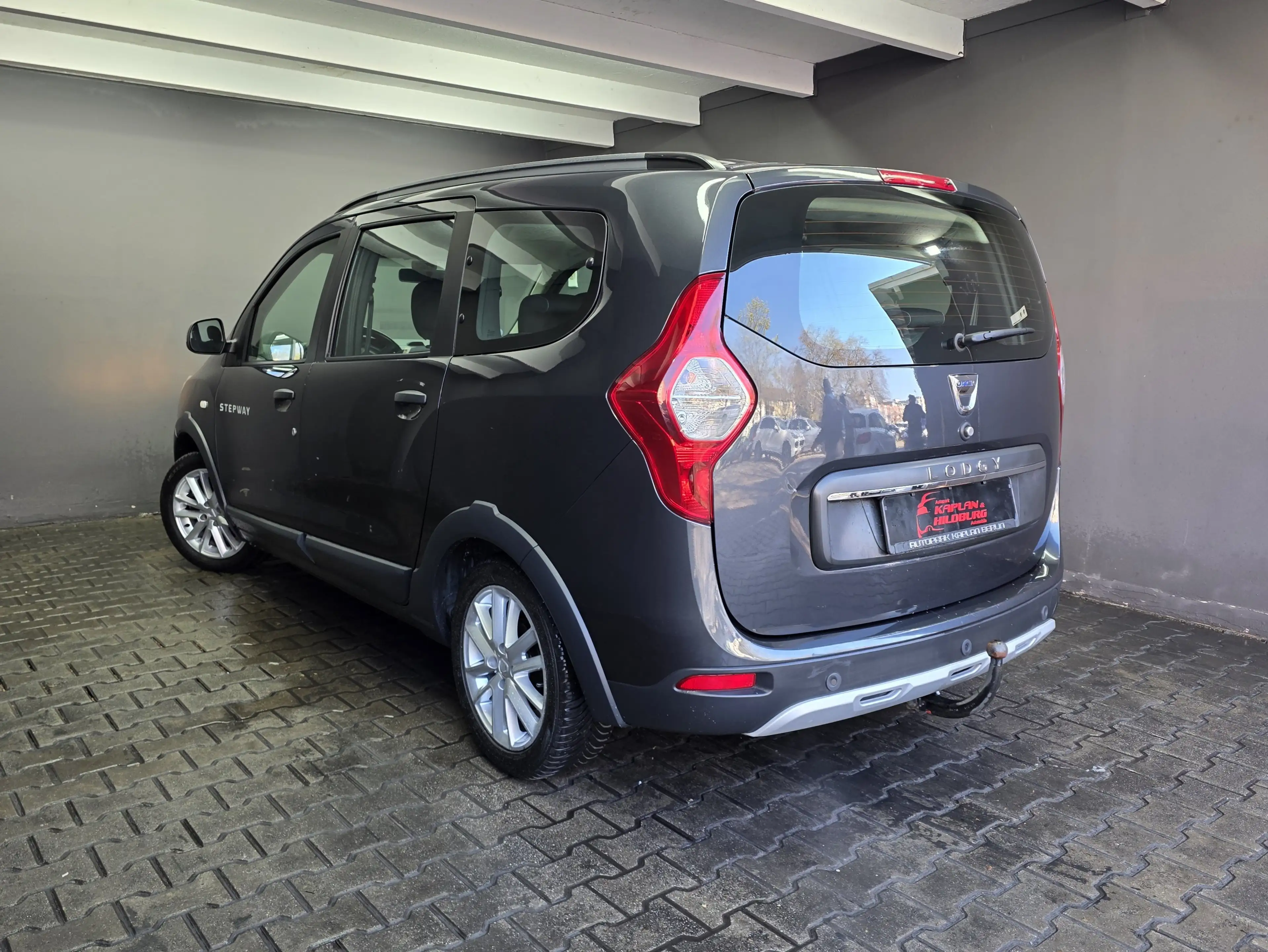 Dacia Lodgy Stepway, 7 SITZER, NAVI, R-KAMERA, ANHÄNGERK. — photo 4