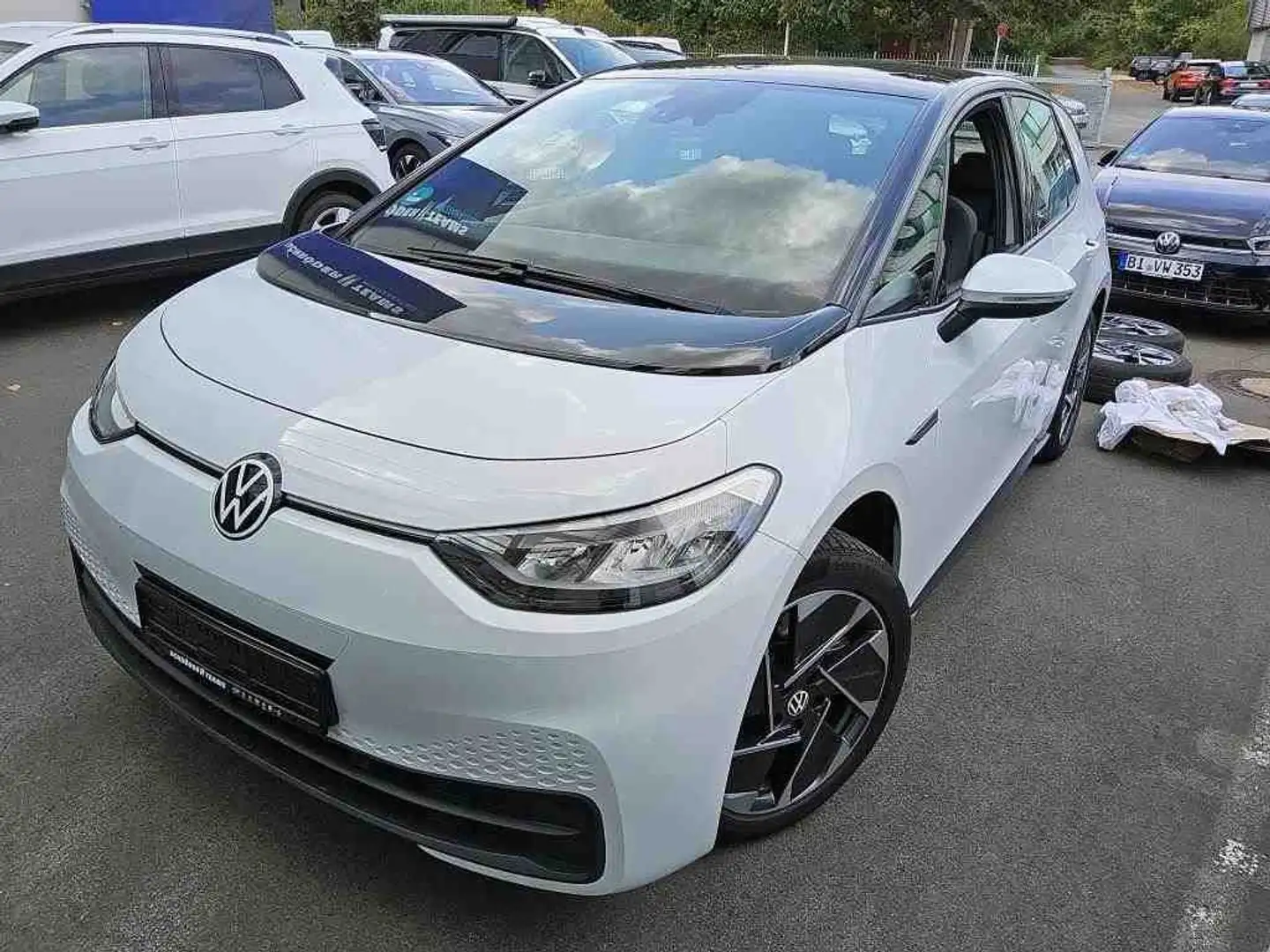 Volkswagen ID.3 PRO PERF. 62 kWh LIFE +WÄPU +LED +ACC +CARPLAY +N Weiß - 2