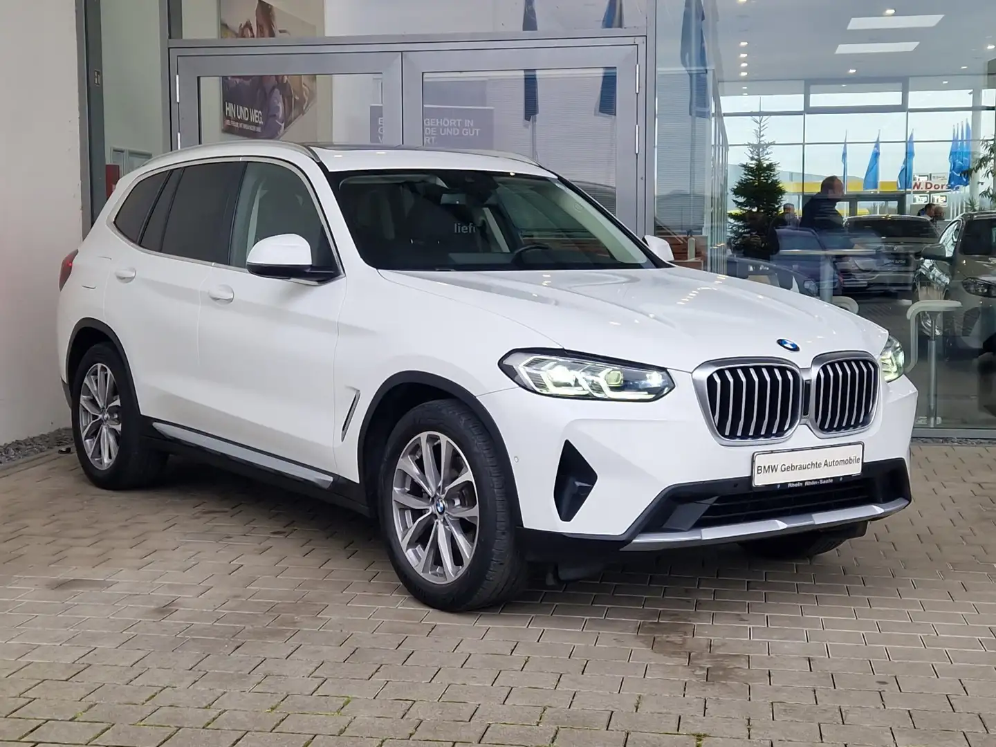 BMW X3 xDrive20d STHZ.Hifi.PANO.SH vuh.DrivingA.Navi Weiß - 2