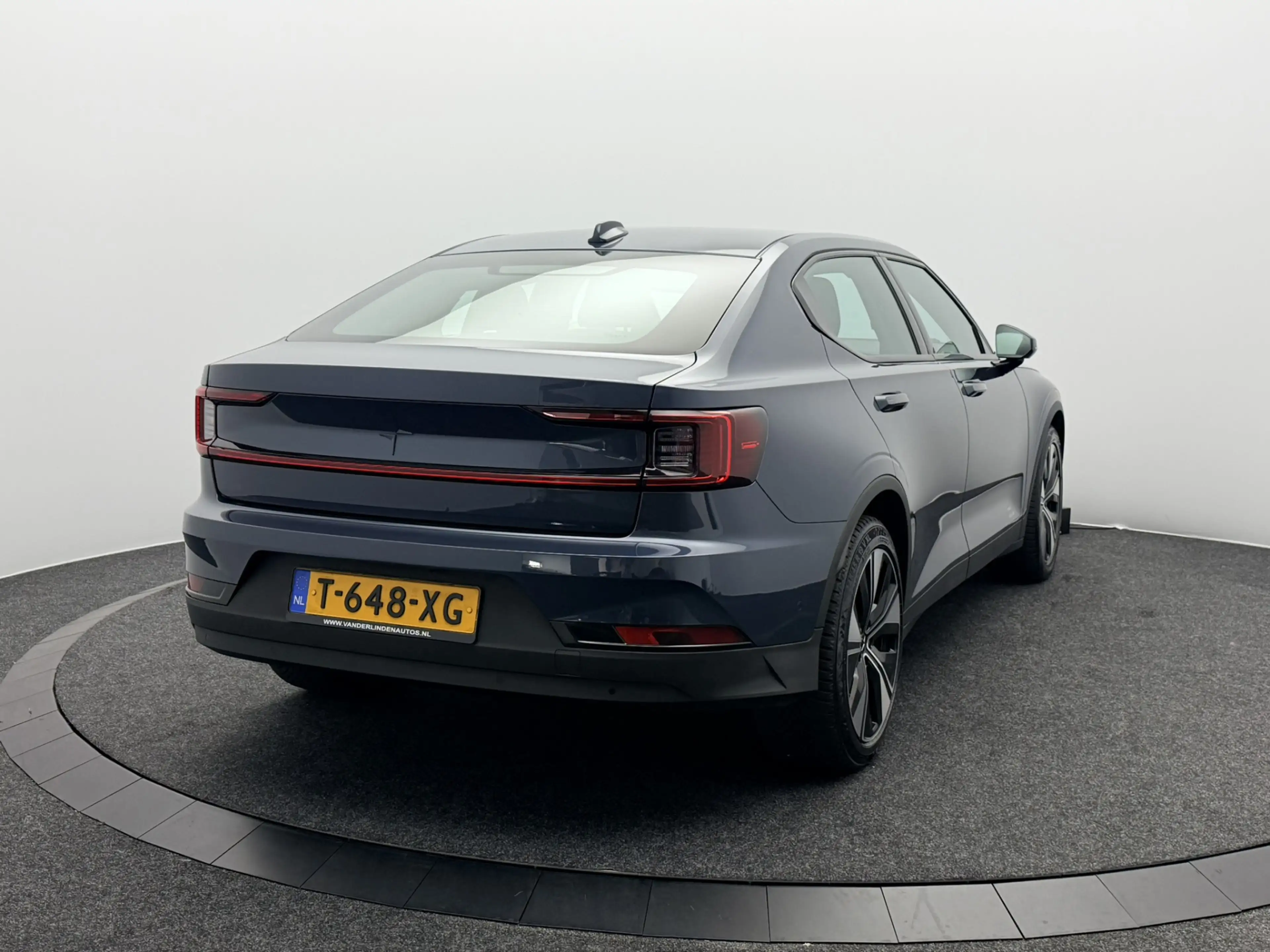 Polestar 2 Long Range Single Motor 82 kWh SOH 95,5% | Pilot P — photo 5