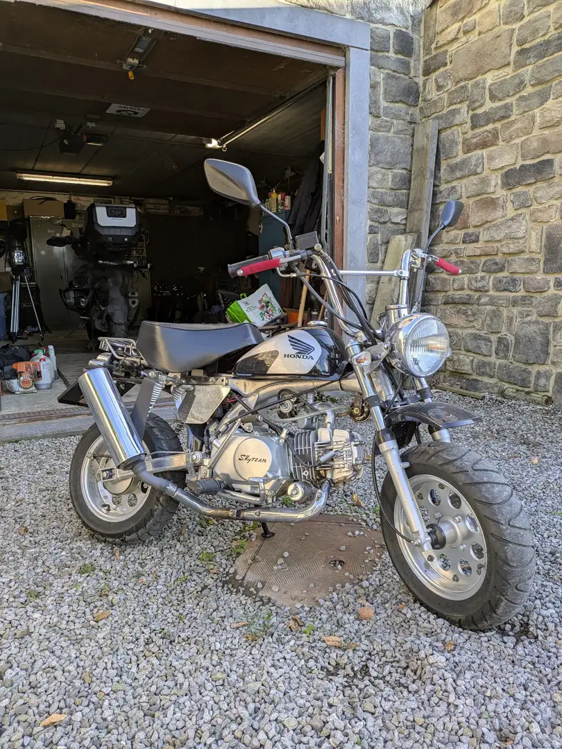 Skyteam Monkey 125 échappement bas Zwart - 1