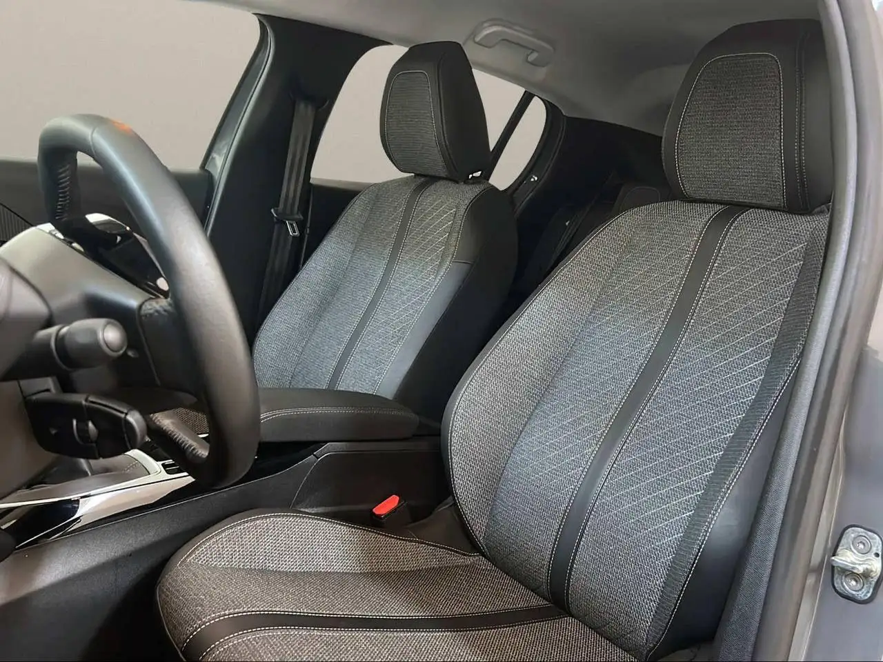 Peugeot 208 PureTech 100 Stop&Start 5 porte Allure 9