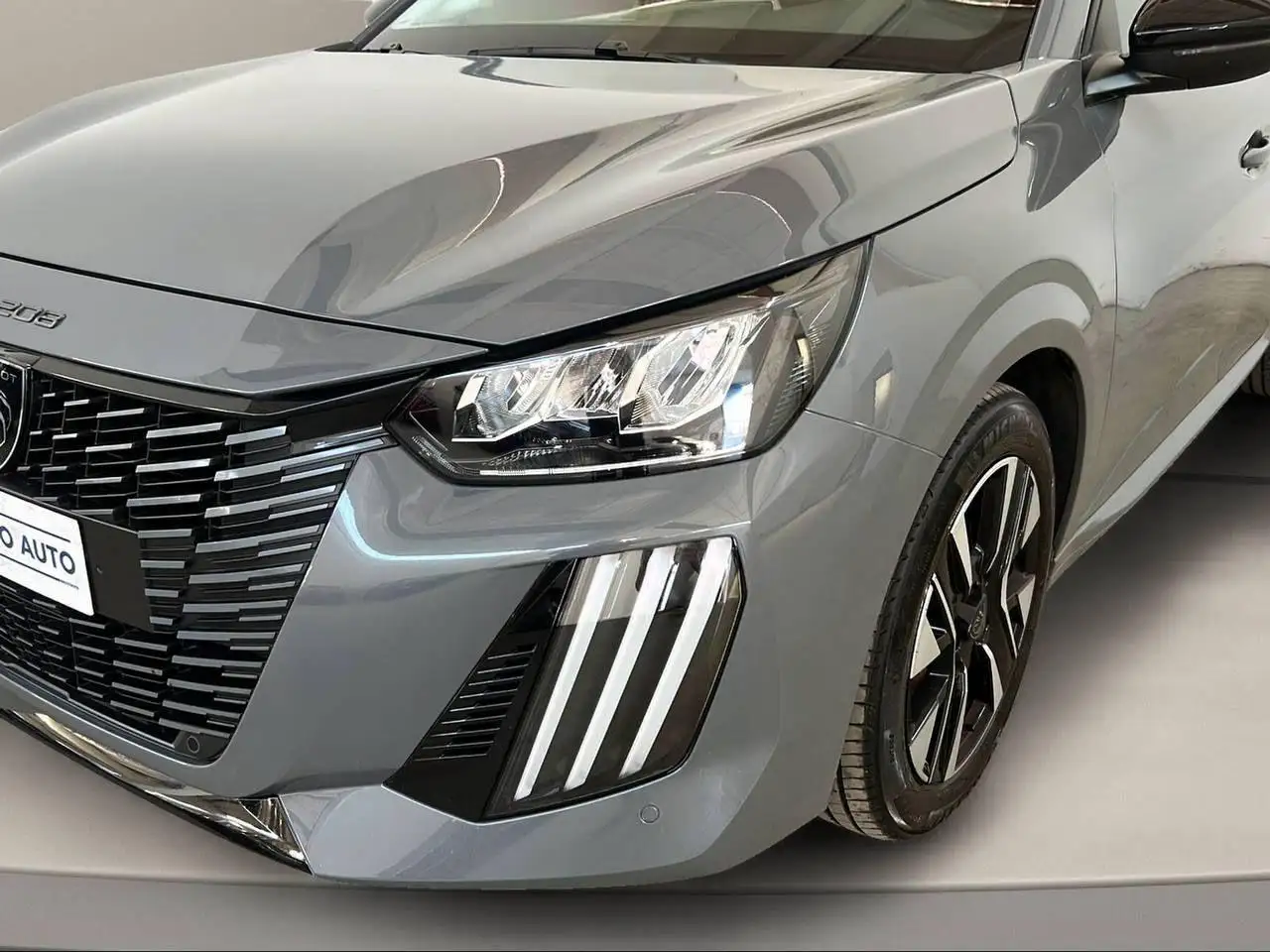 Peugeot 208 PureTech 100 Stop&Start 5 porte Allure 29