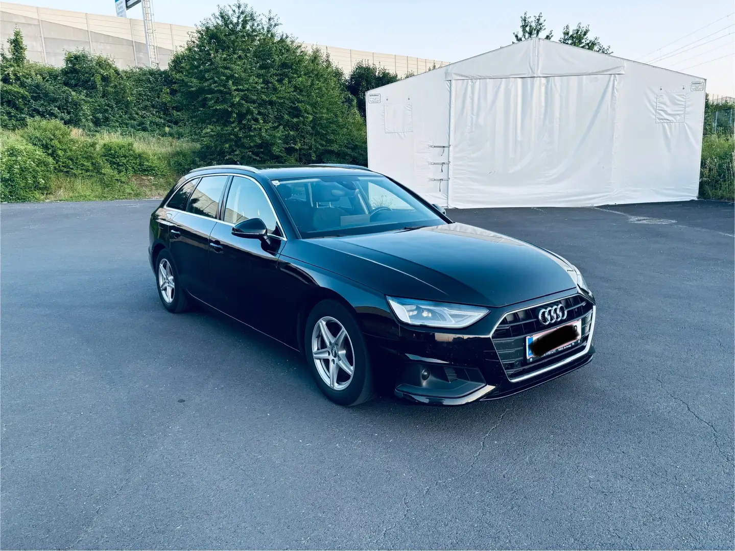 Audi A4 Avant 35 TDI S tronic Advanced Facelift Schwarz - 1
