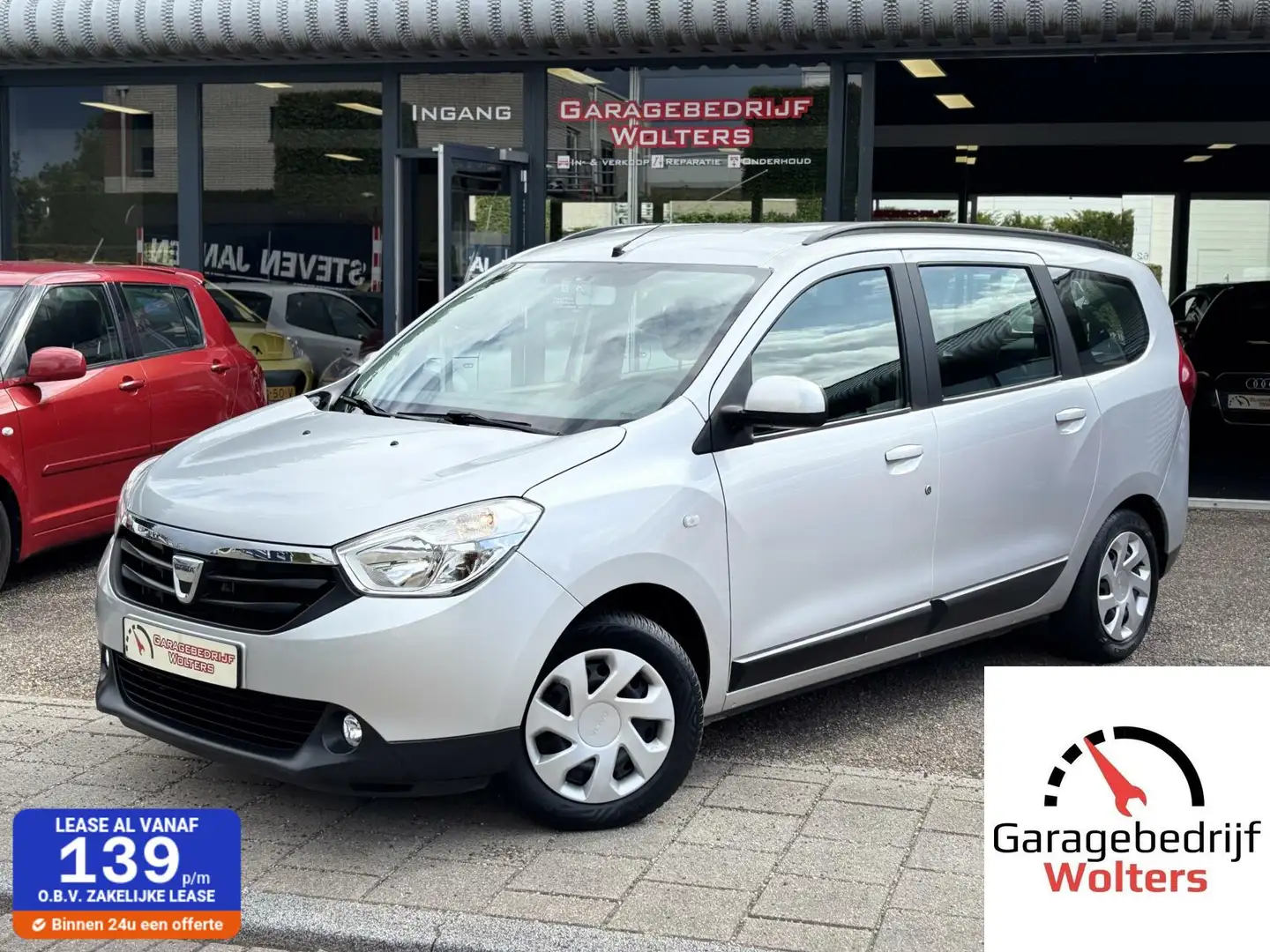 Dacia Lodgy 1.6 SCe NAVI PARKEERHULP 1E EIGENAAR AIRCO Stříbrná - 1