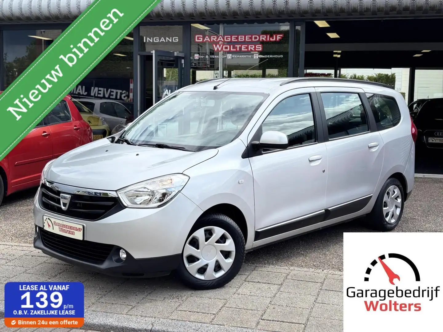 Dacia Lodgy 1.6 SCe NAVI PARKEERHULP 1E EIGENAAR AIRCO Zilver - 1