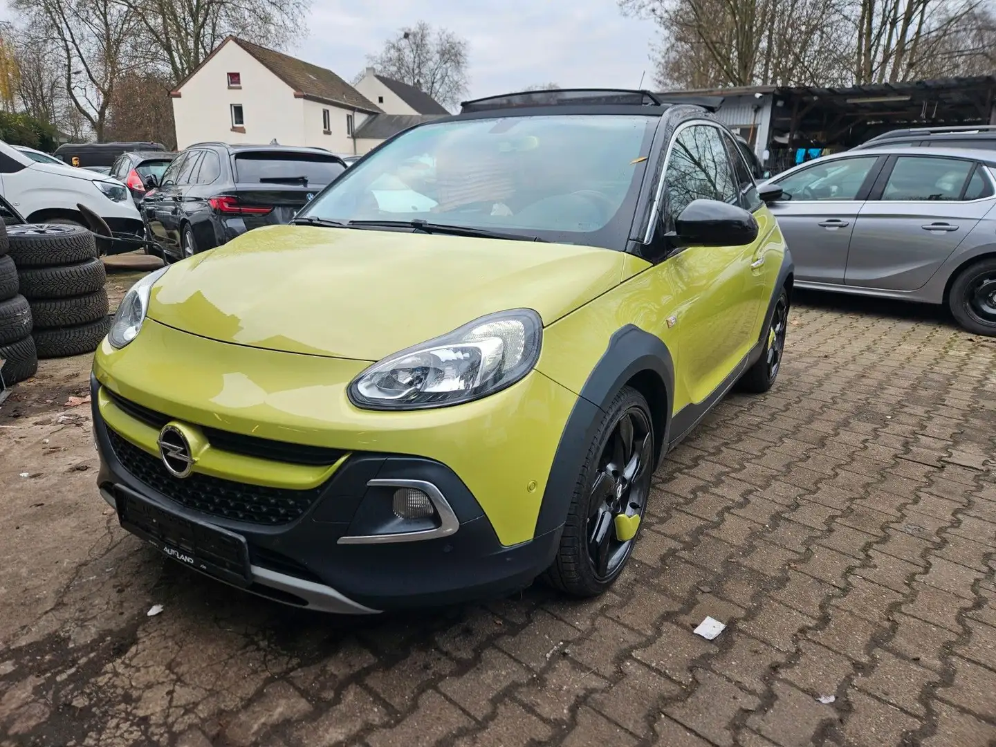 Opel Adam OPEN AIR 1.0  ecoFLEX 85kW Start/S Grün - 1