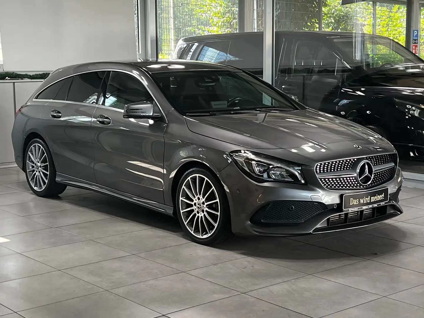 Mercedes-Benz CLA 200 SB AMG Line LED NAVI+PDC&KAM+KLIMA+SITZH Grau - 2