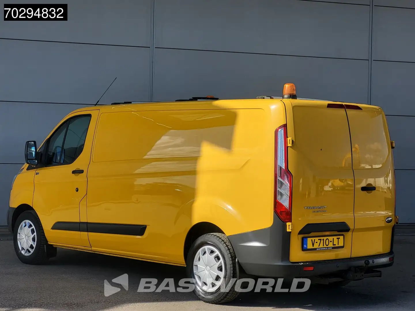 Ford Transit Custom 130PK Trekhaak L2H1 Airco Cruise Parkeersensoren E Geel - 2