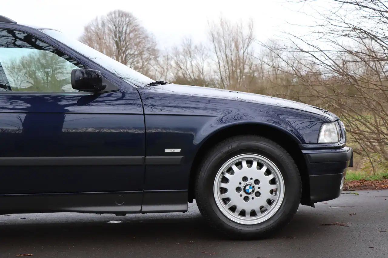 BMW 323 Edition, foto 7