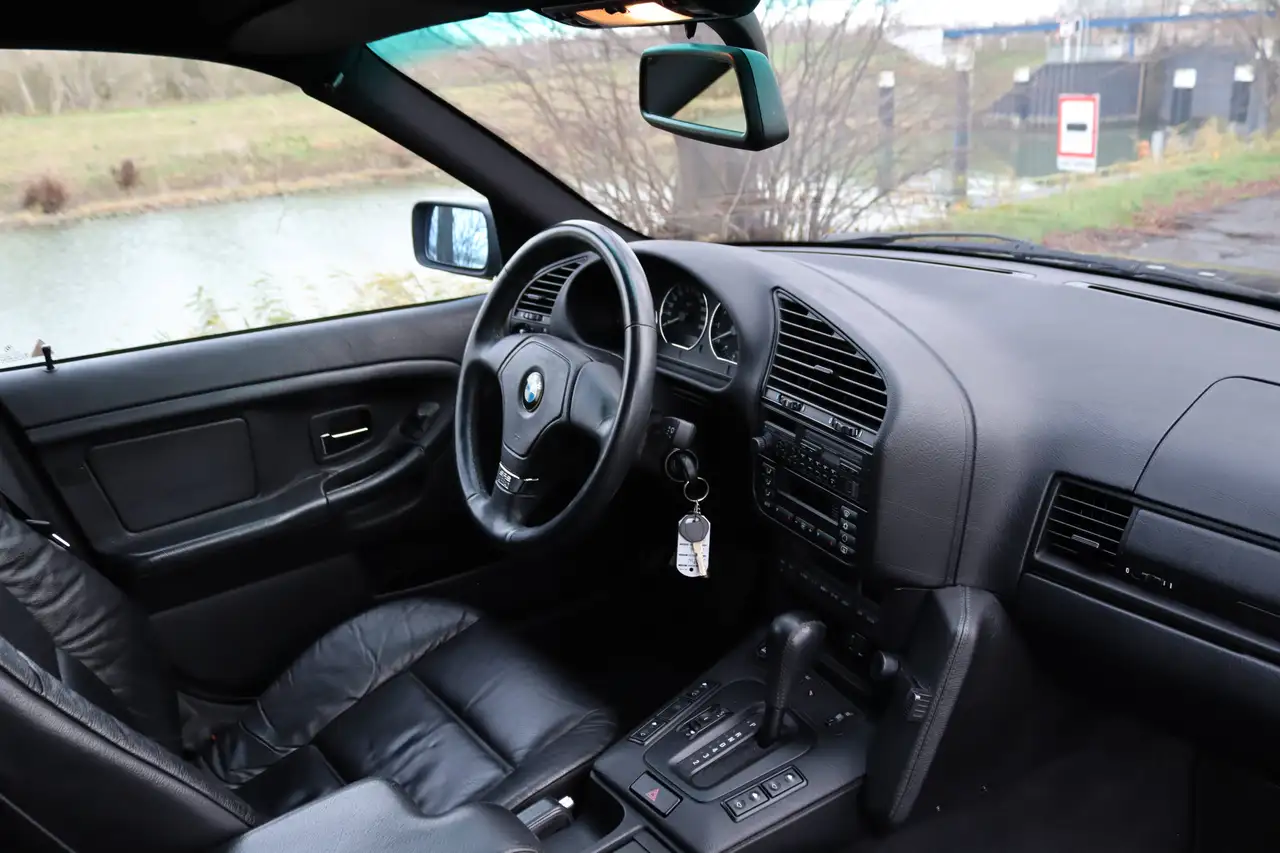 BMW 323 Edition, foto 9
