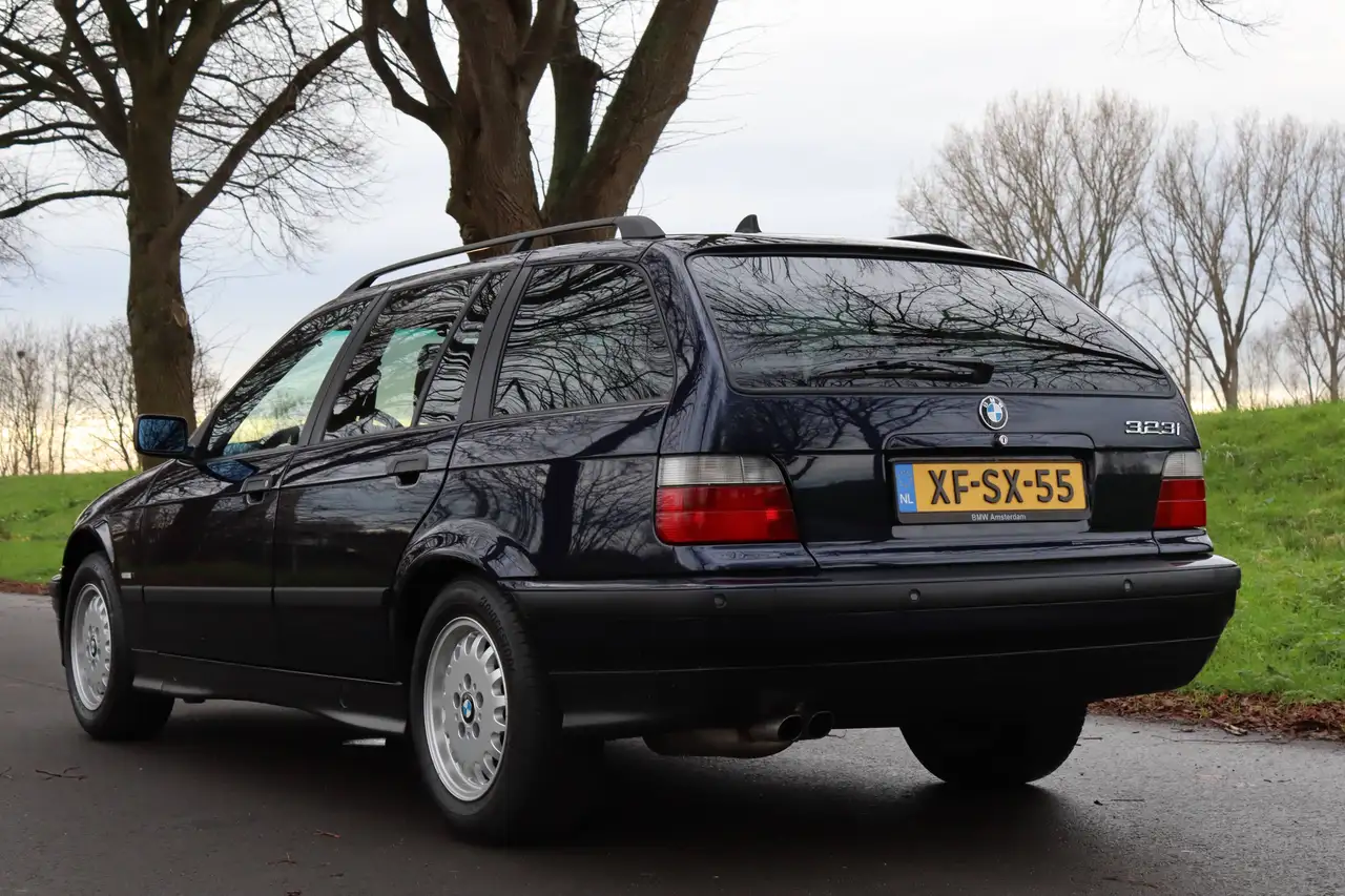 BMW 323 Edition, foto 6