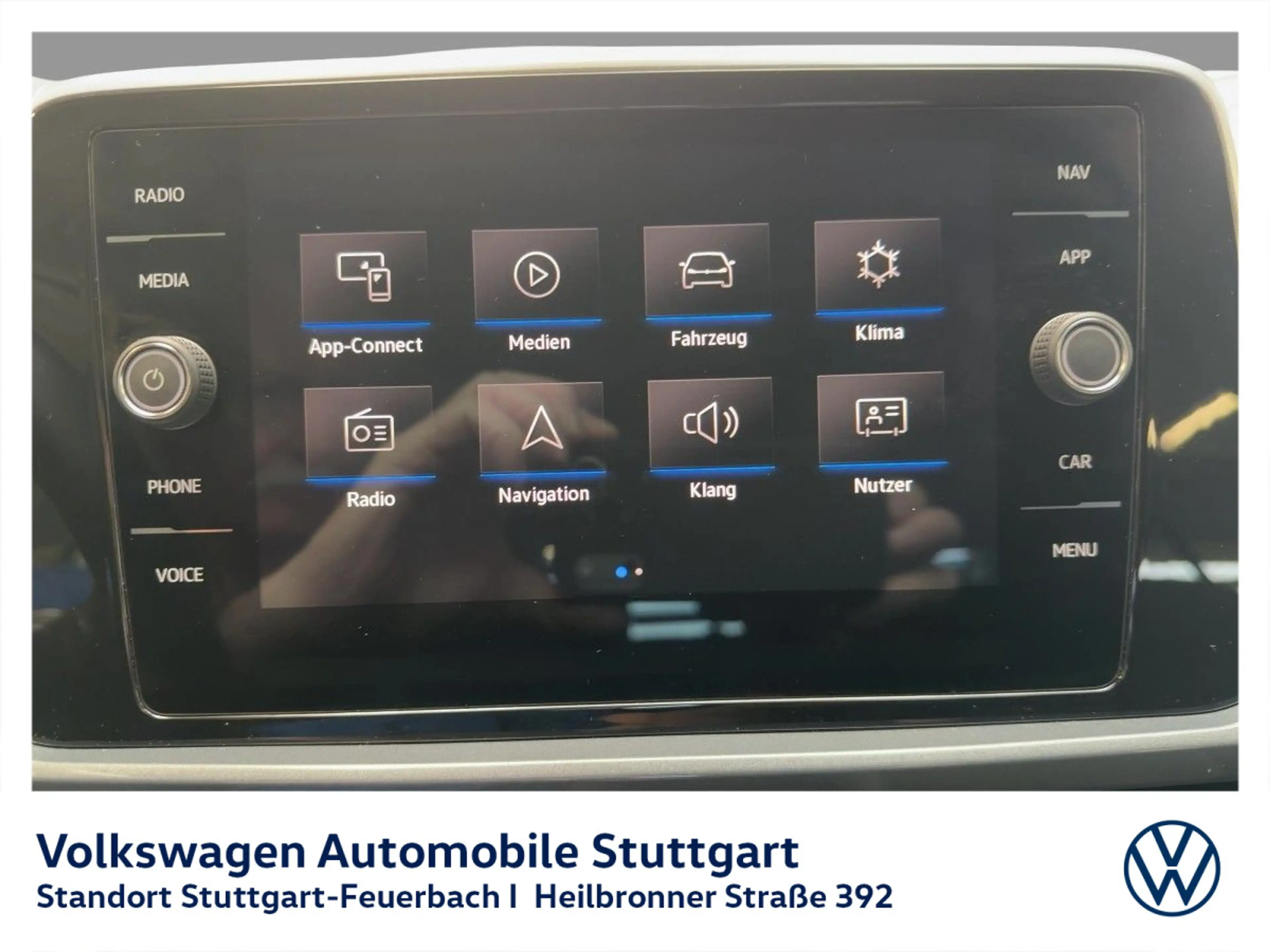 Volkswagen T-Roc Style 1.5 TSI DSG Navi Kamera — photo 11