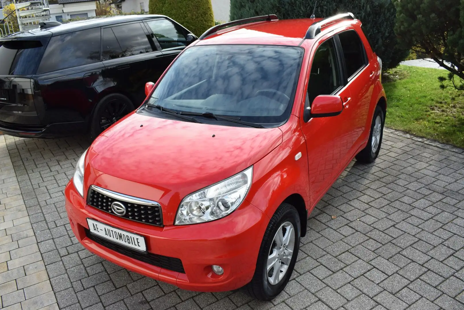 Daihatsu Terios 4x4 2.HD / SH gepflegt Rot - 2