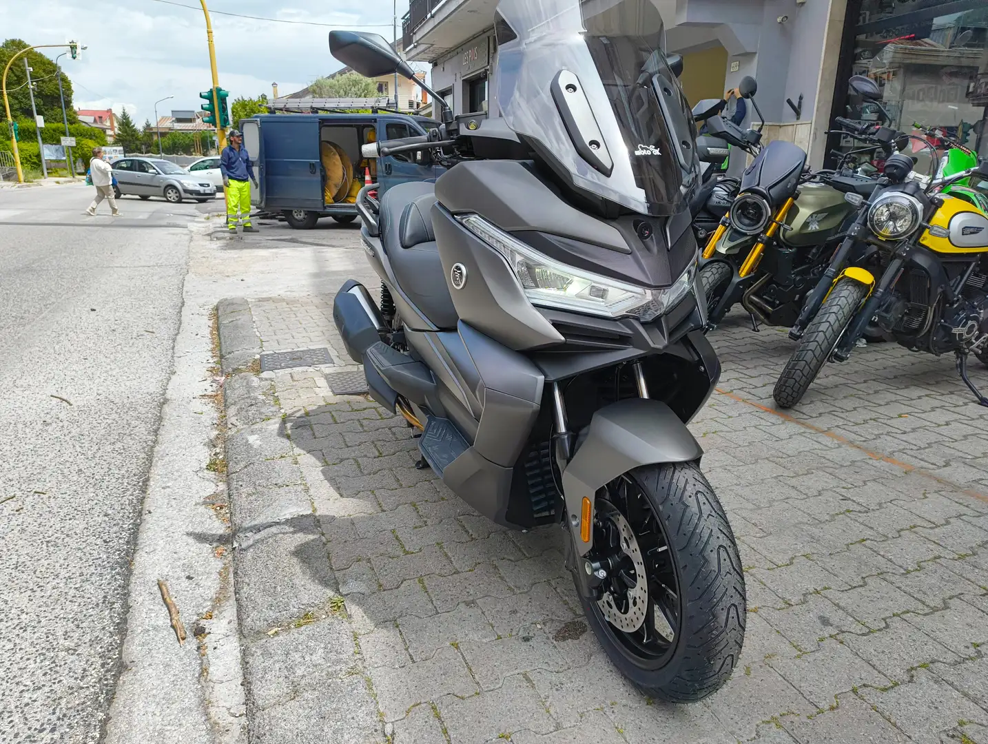 Voge SR4 Max 350 Grey - 2