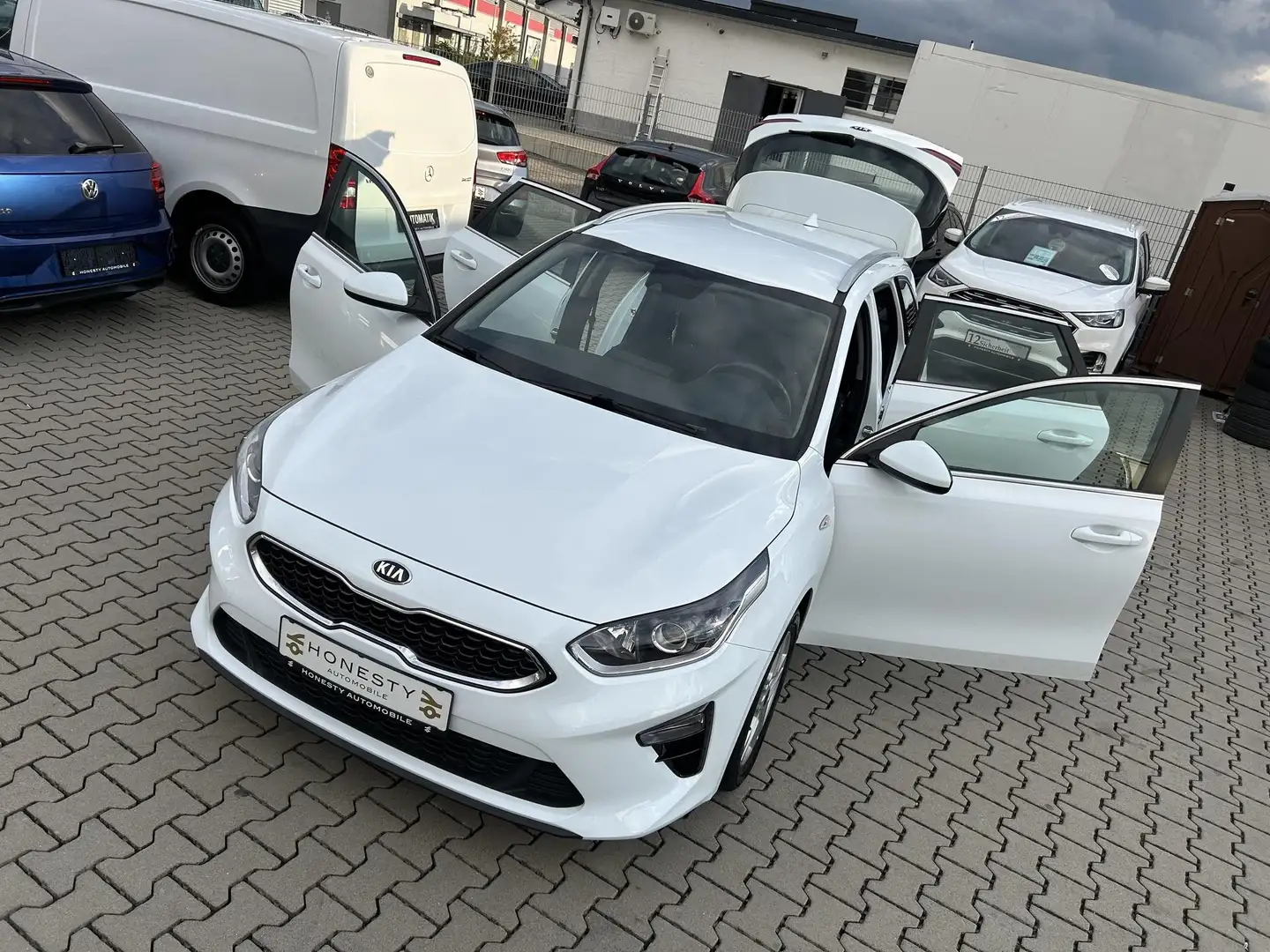Kia Ceed SW / cee'd SW Sportswagon 1.6 CRDi Mild Hybrid Vision*ESP*SPU... Weiß - 2