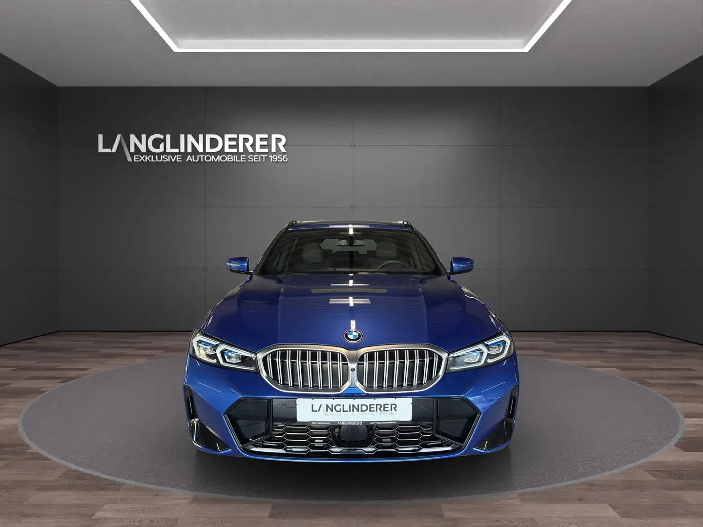 BMW 320 i Touring MSport NP 70.499,- Blau - 2