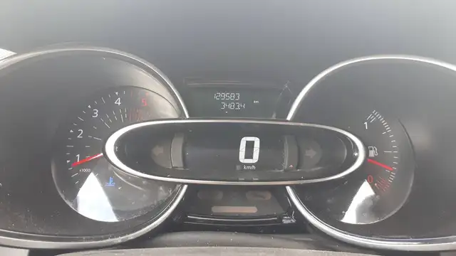 Renault Clio view 12