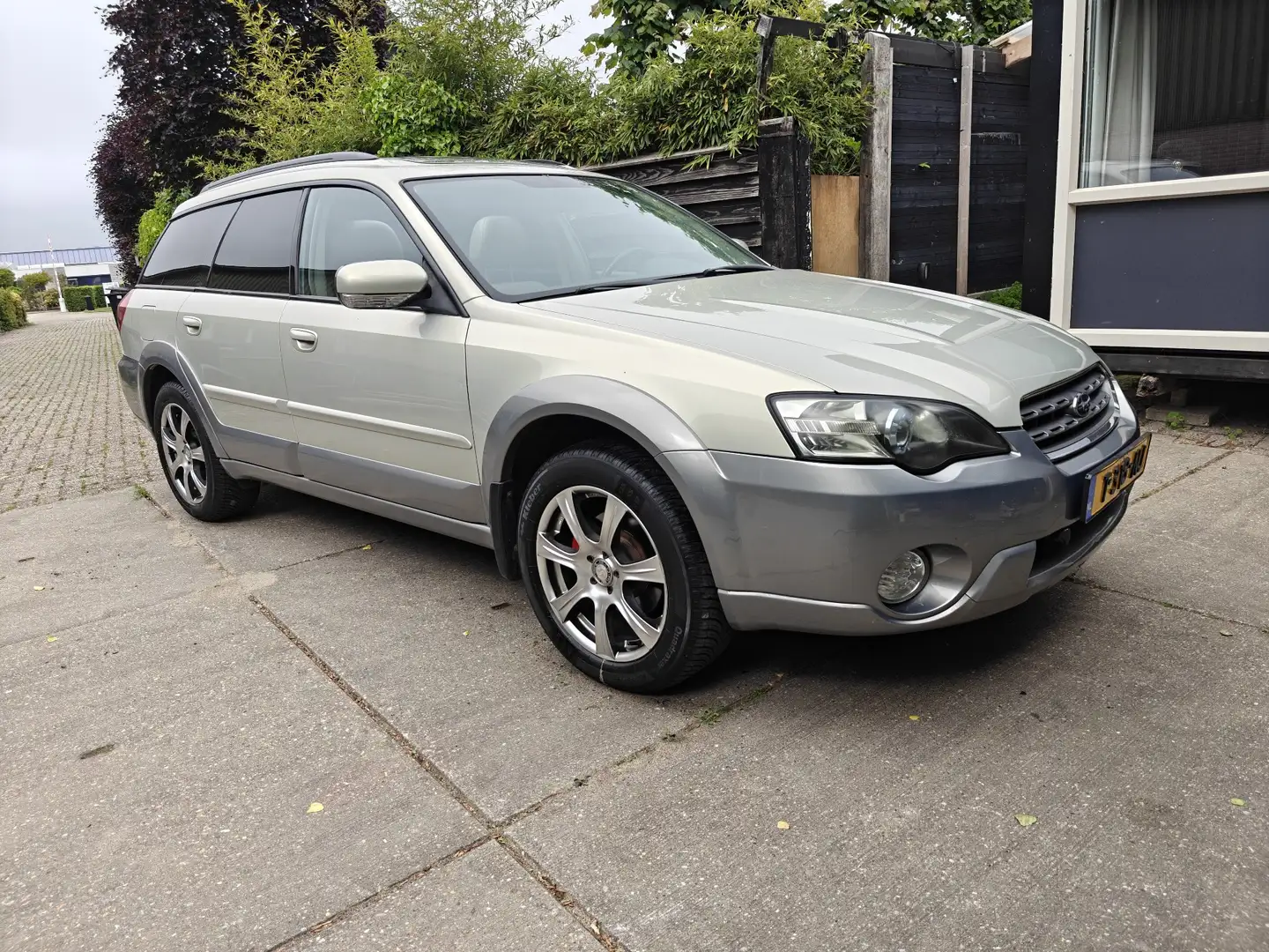 Subaru OUTBACK 3.0R - 2