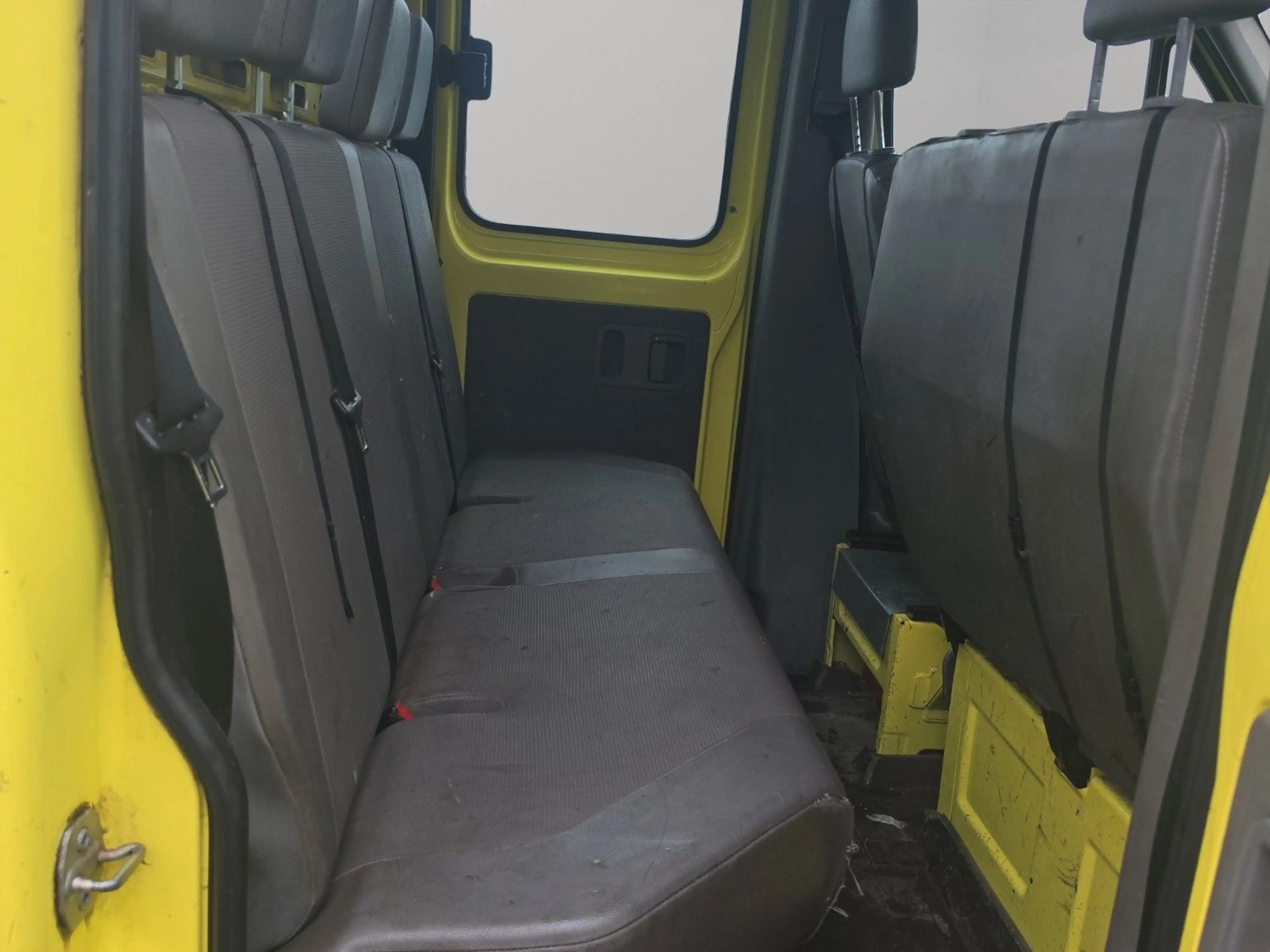 Volkswagen Crafter Pritsche 30 L2 mittel Doppelkabine — photo 13