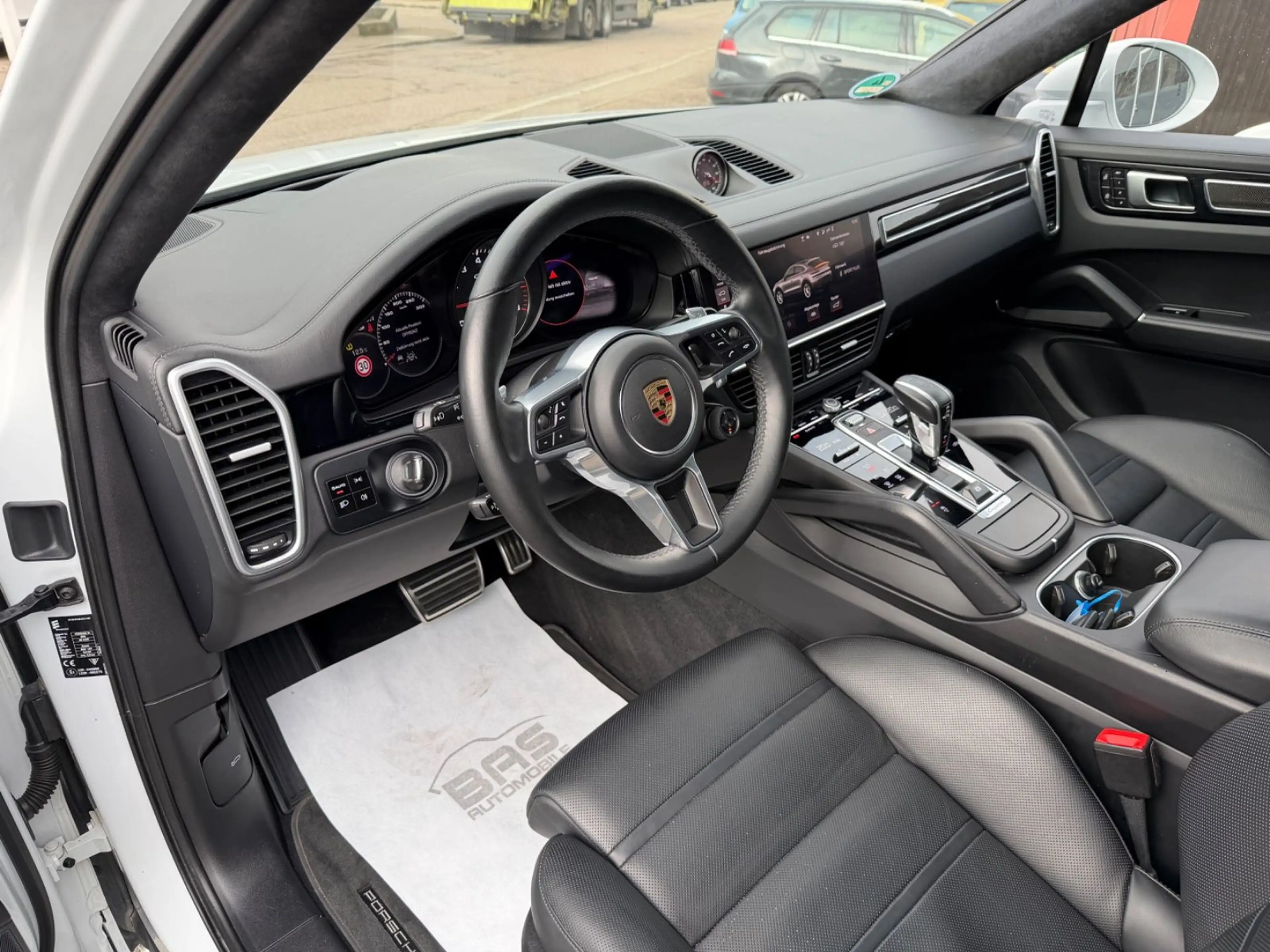 Porsche Cayenne Coupe GTS*APPROVED*NV*AHK*PANO*HAL*SH* — photo 7