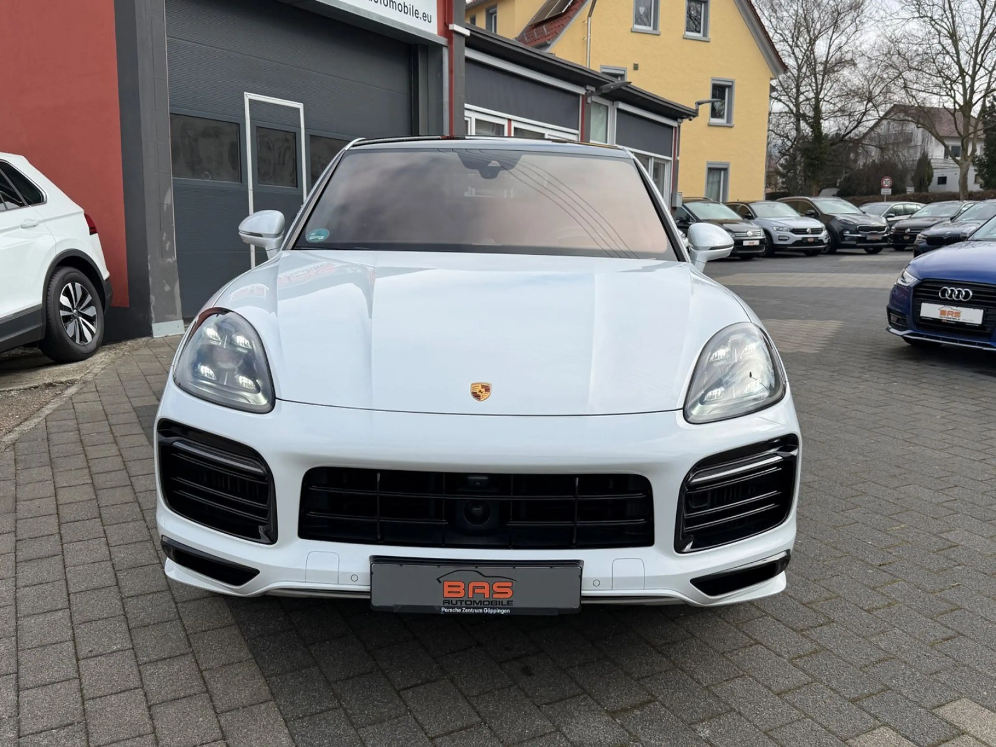 Porsche Cayenne Coupe GTS*APPROVED*NV*AHK*PANO*HAL*SH* — photo 2