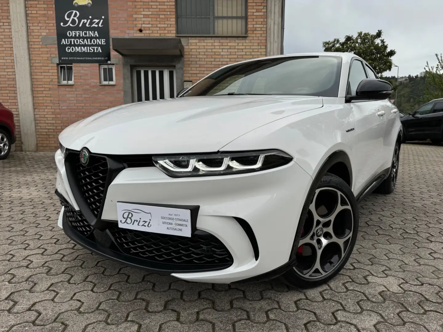 Alfa Romeo Tonale 1.6 diesel 130 CV TCT6 Veloce Blanc - 1