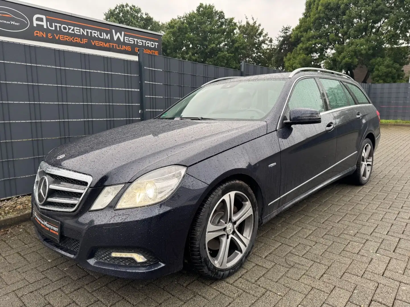 Mercedes-Benz E 350 E -Klasse T-Modell , Steuerkette Geräusch Niebieski - 1