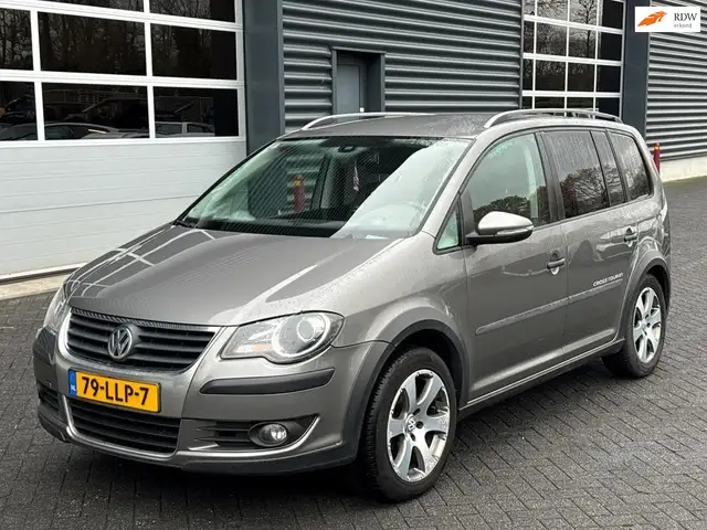 Volkswagen Cross Touran 1.4 TSI Cross,7 persoons, trekhaak, cruise control
