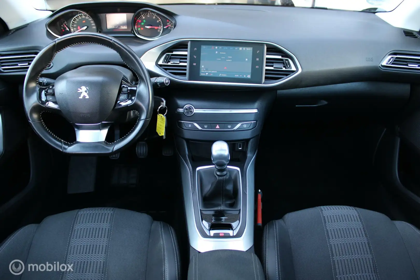 Peugeot 308 SW 1.2 PureTech Allure 130 PK, Pano, Pdc voor/acht Blauw - 2