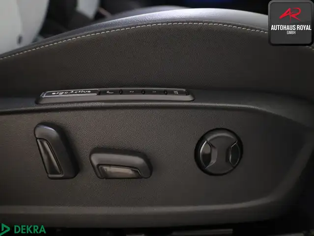 Volkswagen Id.3 view 12