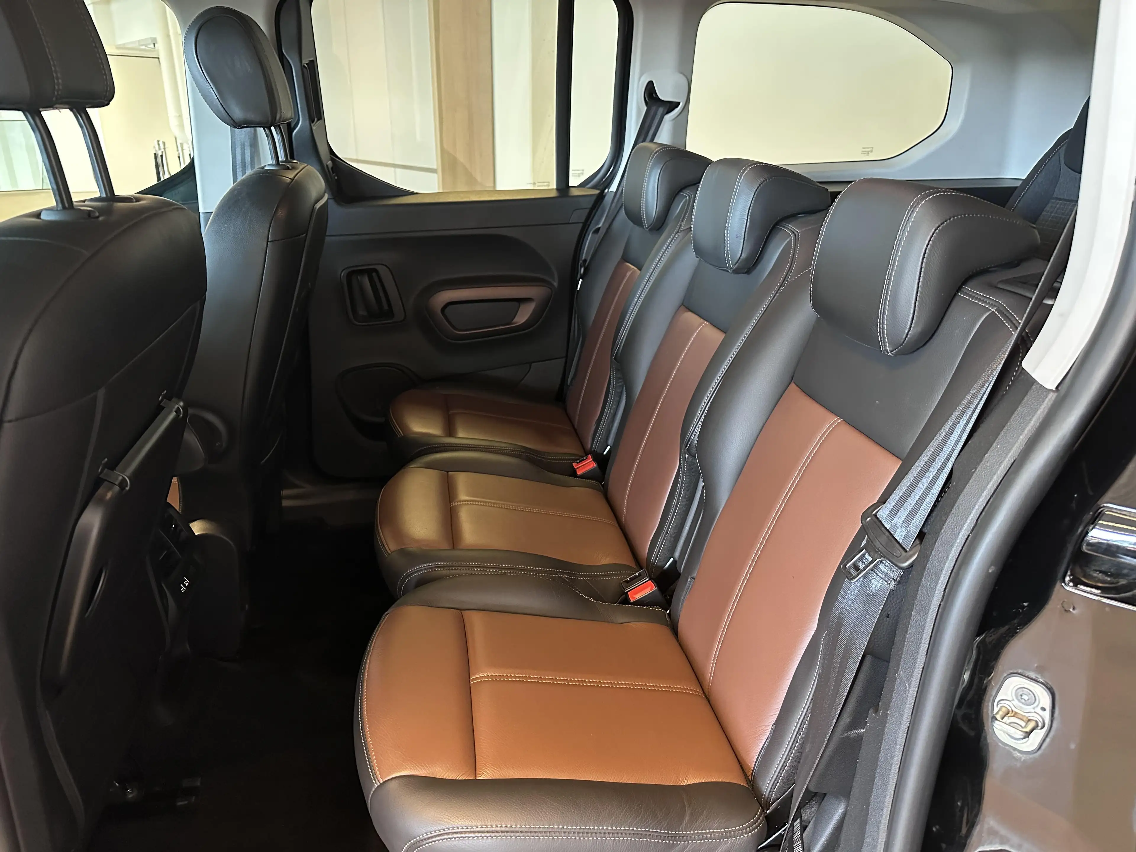 Peugeot Rifter 7 PL LONG GT 1.5 DIESEL 130 man 6 — photo 25