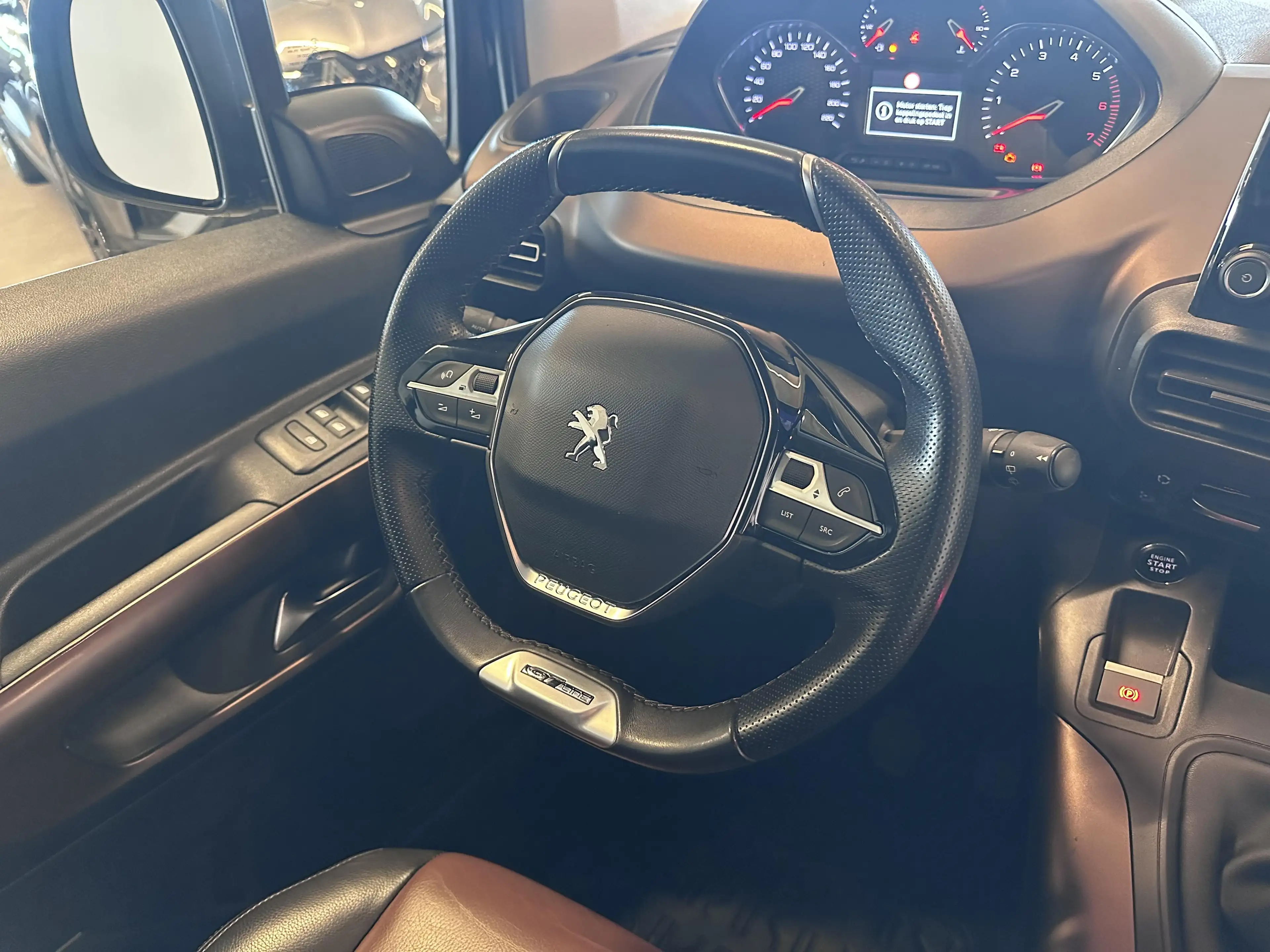 Peugeot Rifter 7 PL LONG GT 1.5 DIESEL 130 man 6 — photo 17