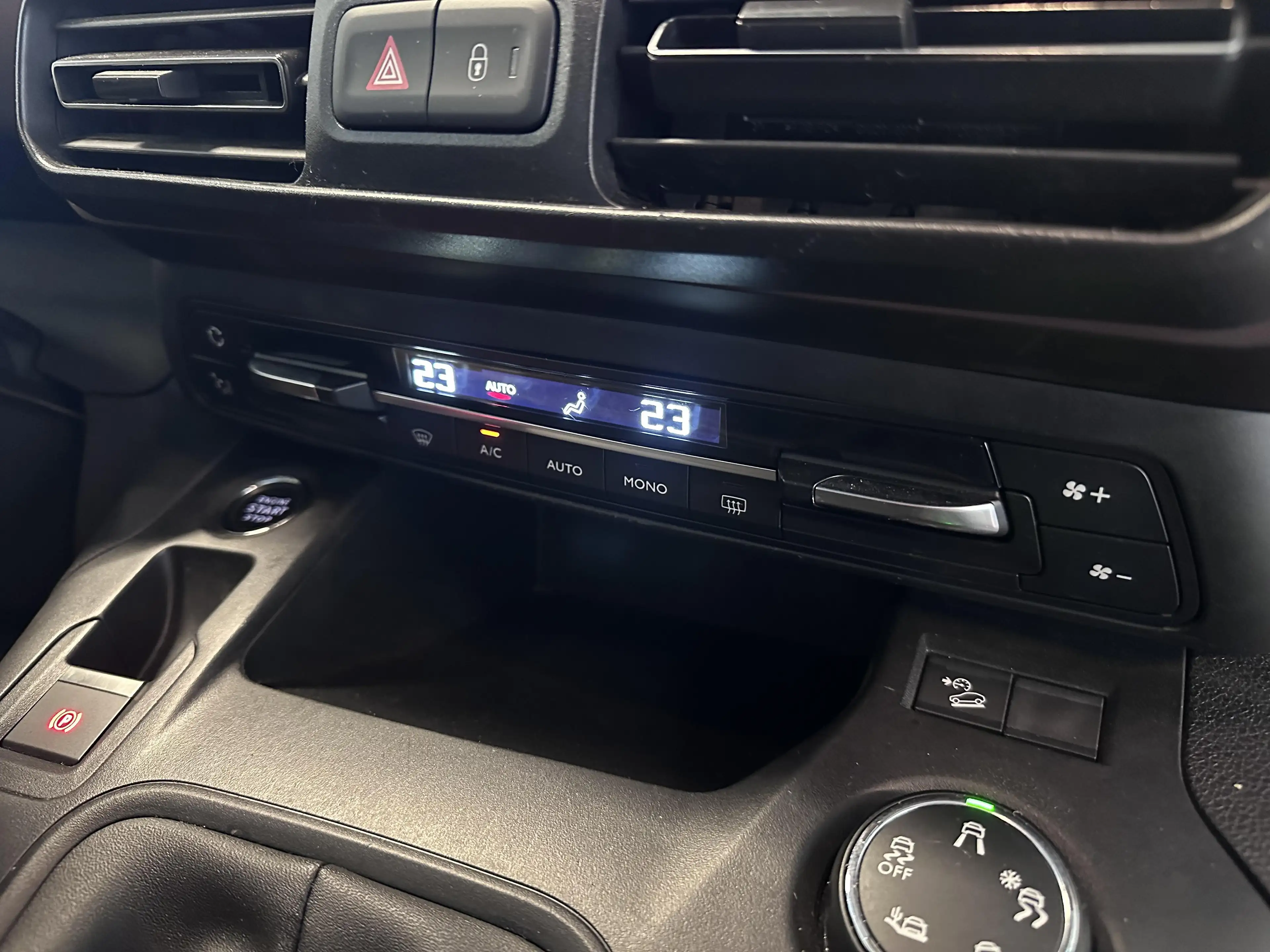 Peugeot Rifter 7 PL LONG GT 1.5 DIESEL 130 man 6 — photo 15