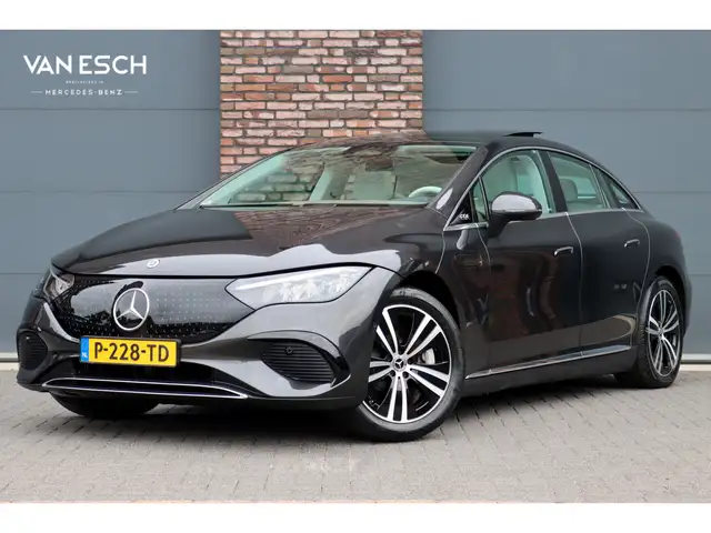 Mercedes-Benz EQE 350 350+ Launch Edition Luxury Line 91 kWh | Distronic