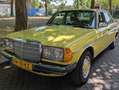 Mercedes-Benz 200 W123 Yellow - thumbnail 19