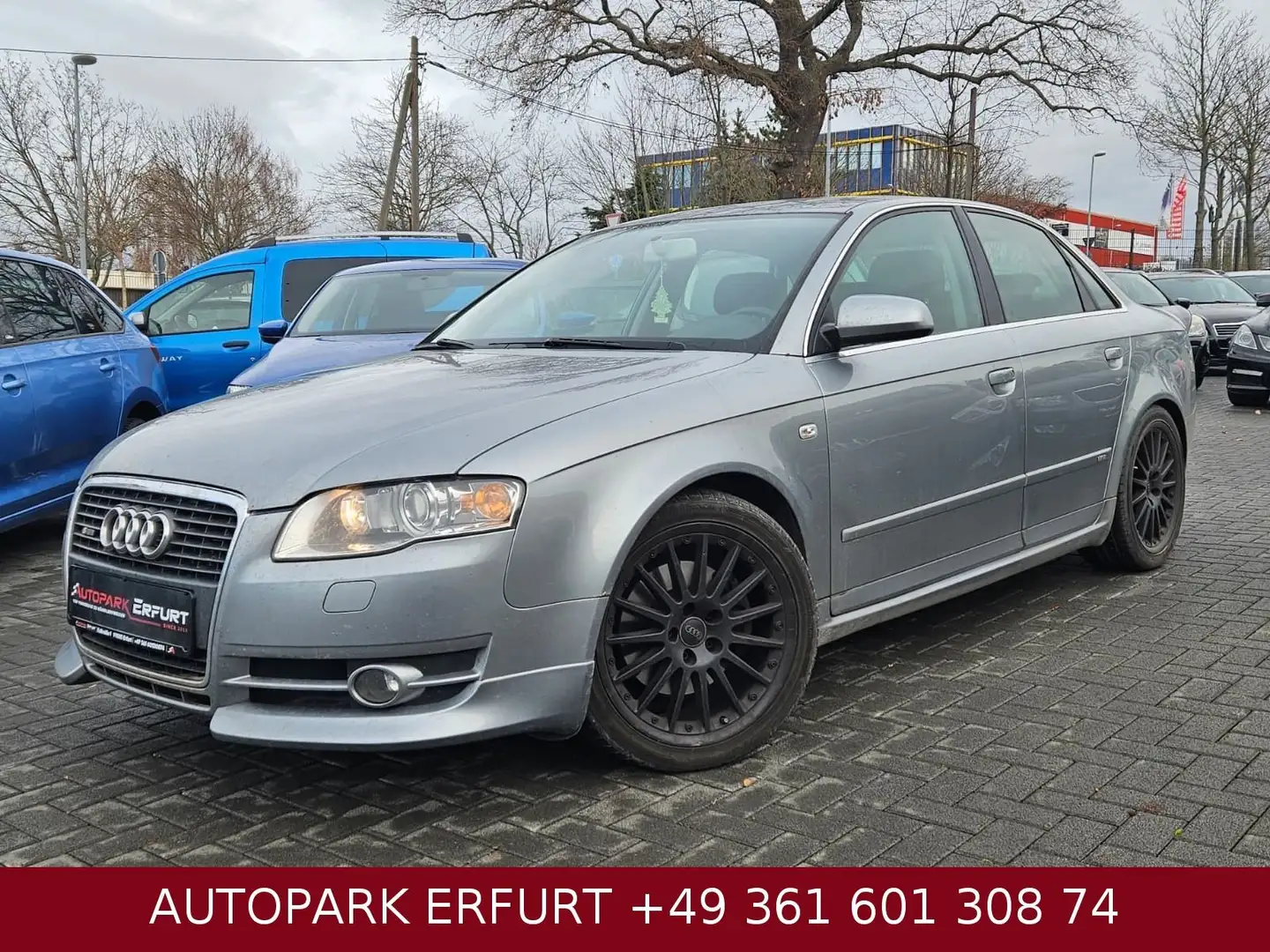 Audi A4 Lim. 1.8 T S-Line*Klima*Xenon*StzH*TÜV+SERV Grijs - 1